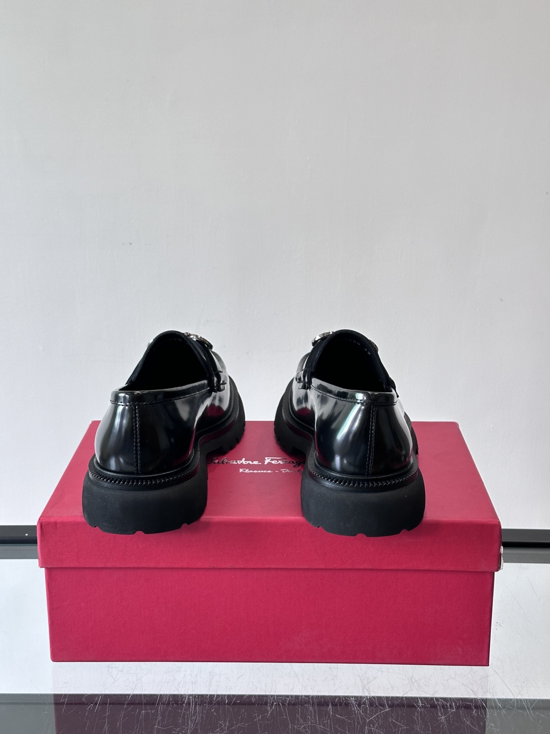 F🆕高端男士正装鞋休闲皮鞋，绅士臻享 型男必备 头层牛皮鞋面 皮质质感一览无余 小牛皮透气内里，橡胶大底