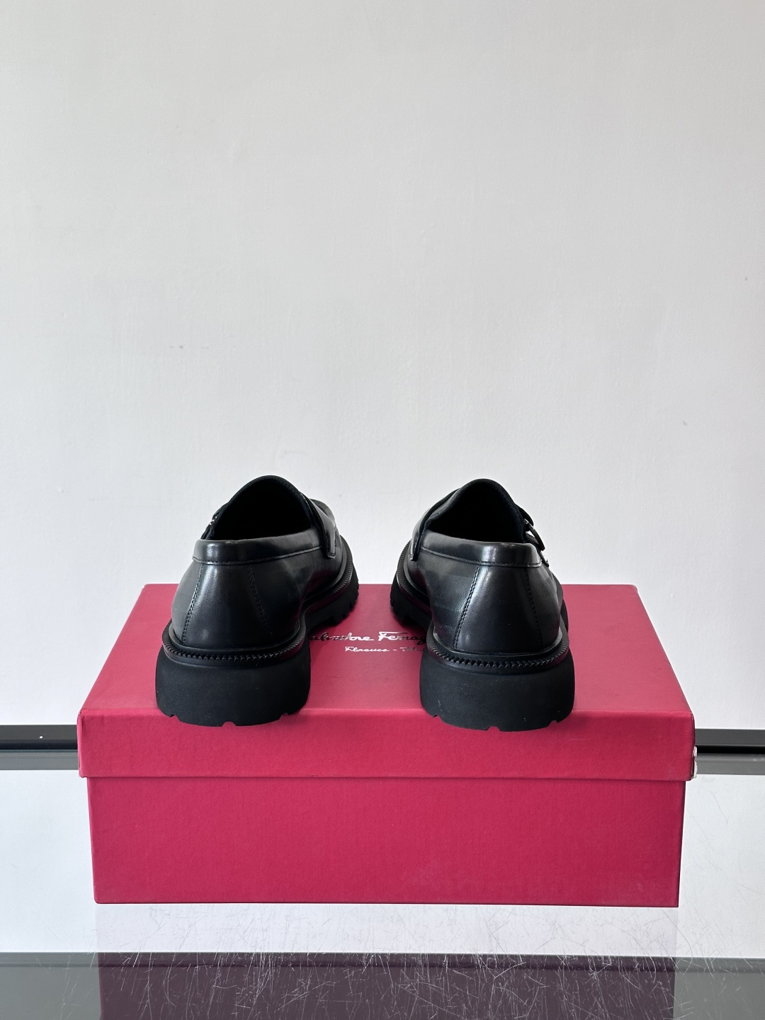 F🆕高端男士正装鞋休闲皮鞋，绅士臻享 型男必备 头层牛皮鞋面 皮质质感一览无余 小牛皮透气内里，橡胶大底