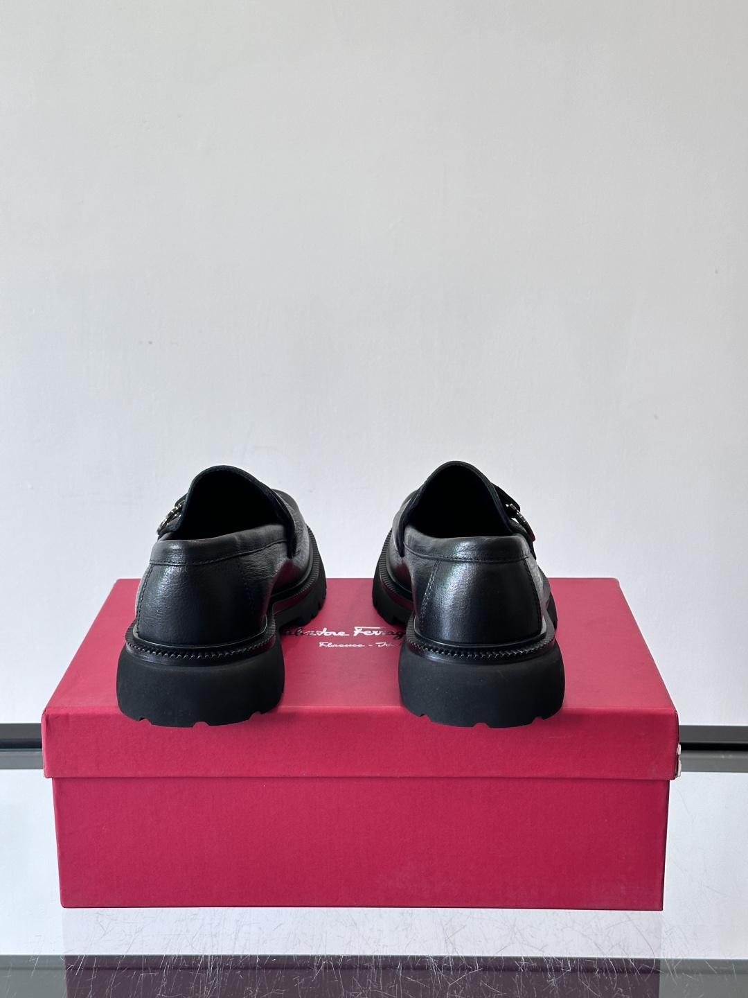 F🆕高端男士正装鞋休闲皮鞋，绅士臻享 型男必备 头层牛皮鞋面 皮质质感一览无余 小牛皮透气内里，橡胶大底