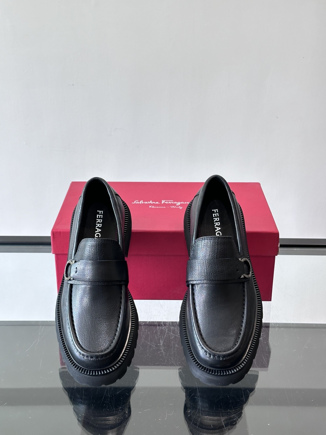 F🆕高端男士正装鞋休闲皮鞋，绅士臻享 型男必备 头层牛皮鞋面 皮质质感一览无余 小牛皮透气内里，橡胶大底