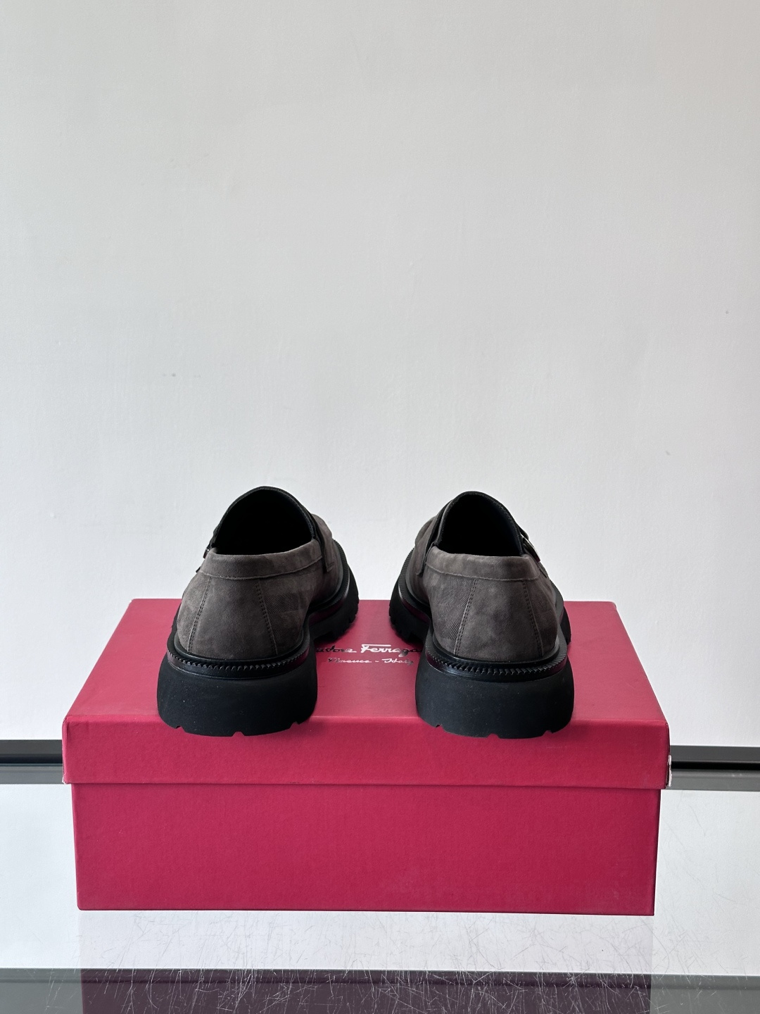 F🆕高端男士正装鞋休闲皮鞋，绅士臻享 型男必备 头层牛皮鞋面 皮质质感一览无余 小牛皮透气内里，橡胶大底