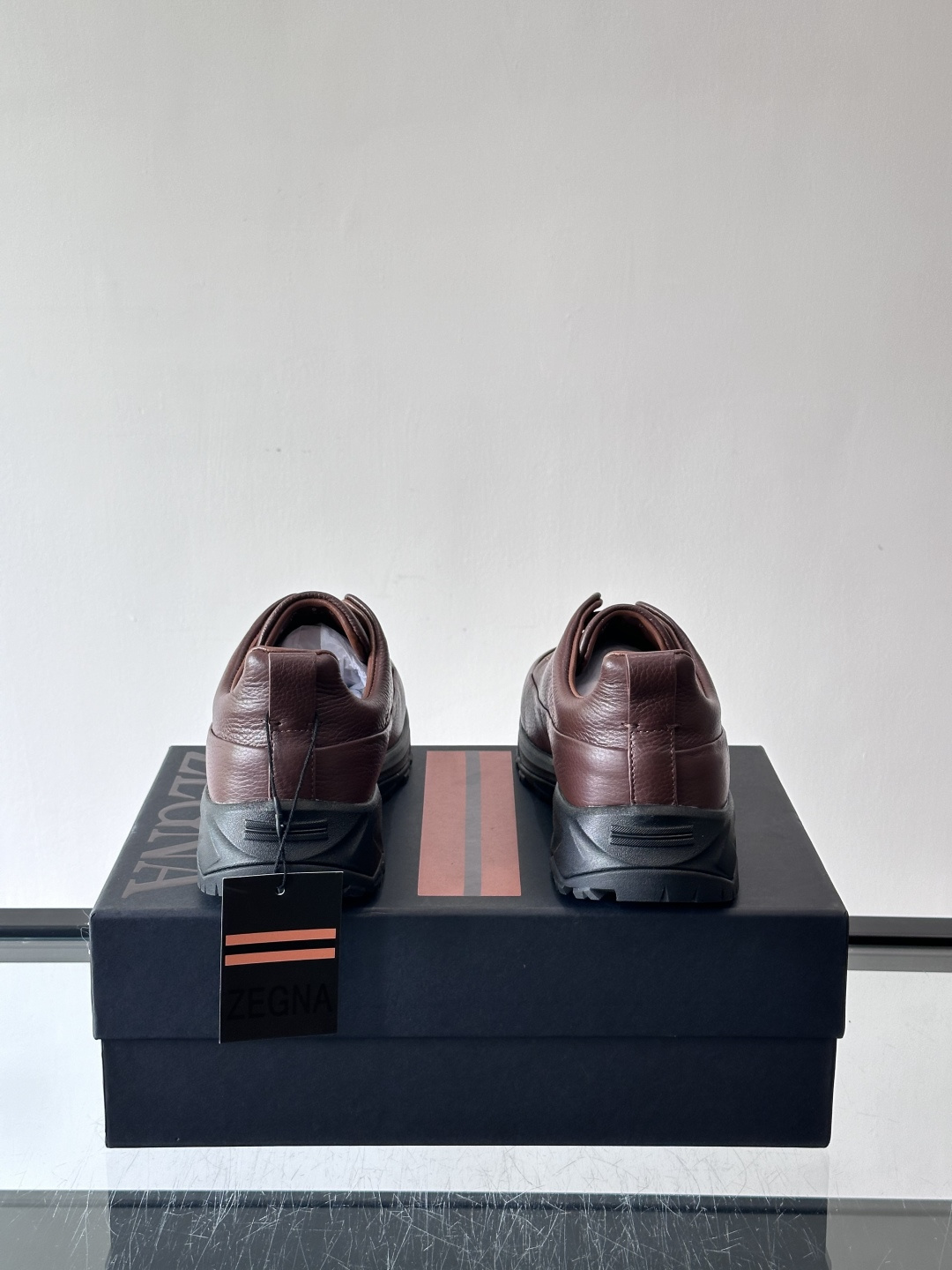 杰尼亚 TriPle Stitch™ Monte休闲鞋👟牛皮＋标志性三重交叉松紧，致敬手工缝制工艺。灵感