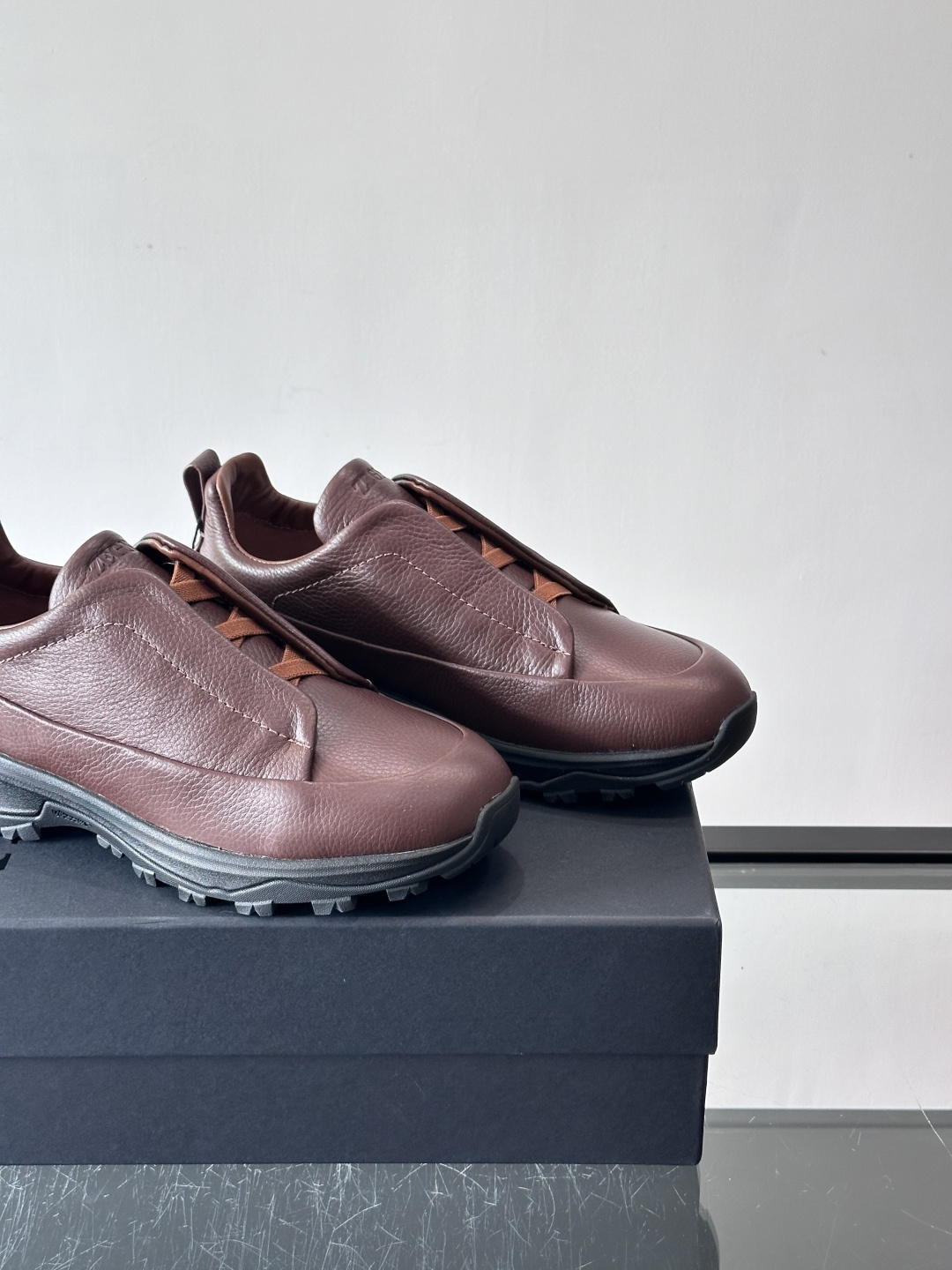 杰尼亚 TriPle Stitch™ Monte休闲鞋👟牛皮＋标志性三重交叉松紧，致敬手工缝制工艺。灵感