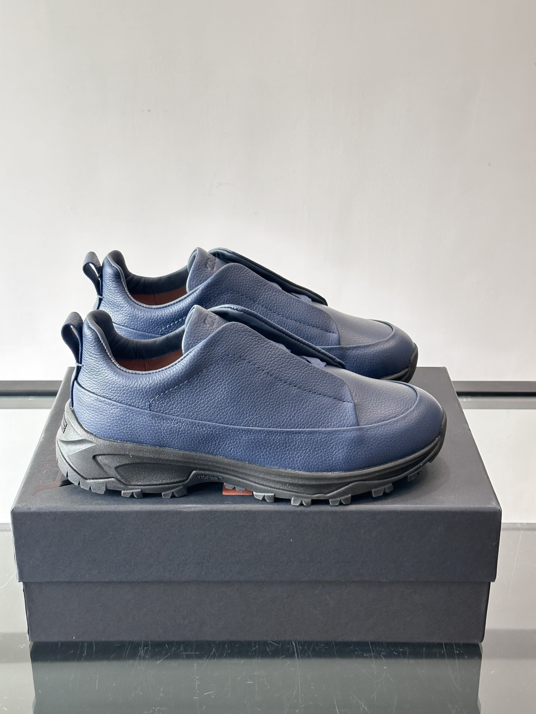 杰尼亚 TriPle Stitch™ Monte休闲鞋👟牛皮＋标志性三重交叉松紧，致敬手工缝制工艺。灵感