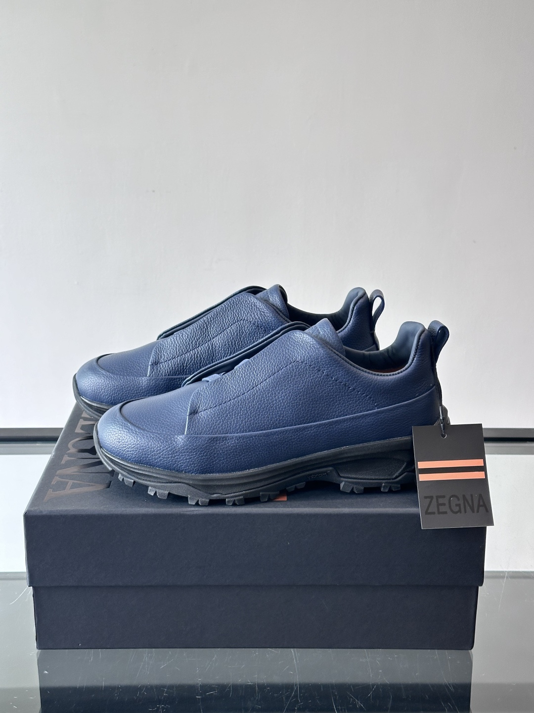 杰尼亚 TriPle Stitch™ Monte休闲鞋👟牛皮＋标志性三重交叉松紧，致敬手工缝制工艺。灵感