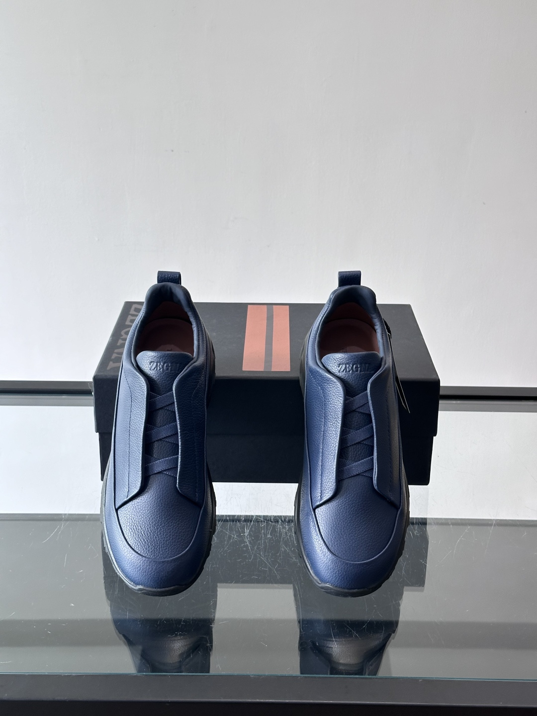 杰尼亚 TriPle Stitch™ Monte休闲鞋👟牛皮＋标志性三重交叉松紧，致敬手工缝制工艺。灵感