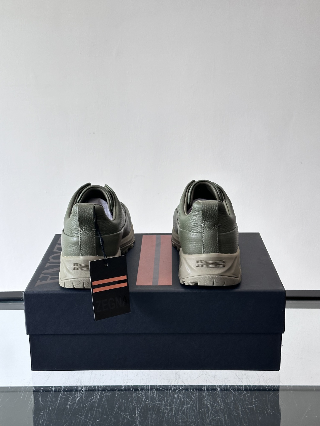 杰尼亚 TriPle Stitch™ Monte休闲鞋👟牛皮＋标志性三重交叉松紧，致敬手工缝制工艺。灵感