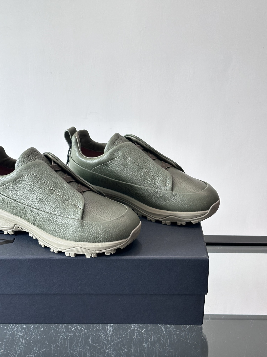 杰尼亚 TriPle Stitch™ Monte休闲鞋👟牛皮＋标志性三重交叉松紧，致敬手工缝制工艺。灵感