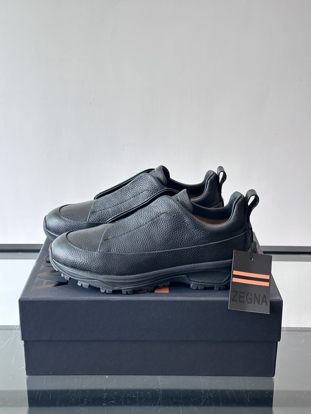 杰尼亚 TriPle Stitch™ Monte休闲鞋👟牛皮＋标志性三重交叉松紧，致敬手工缝制工艺。灵感