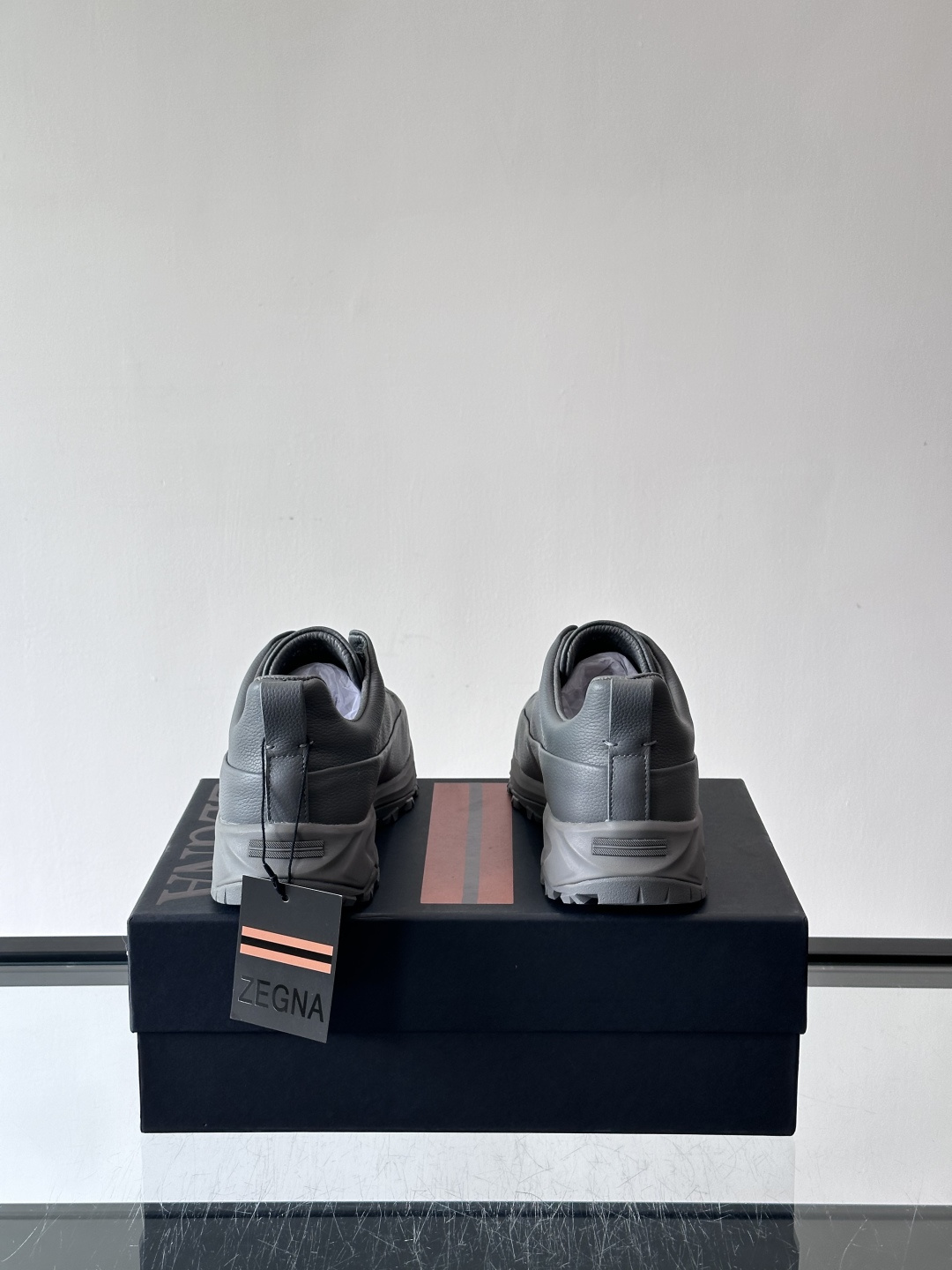 杰尼亚 TriPle Stitch™ Monte休闲鞋👟牛皮＋标志性三重交叉松紧，致敬手工缝制工艺。灵感