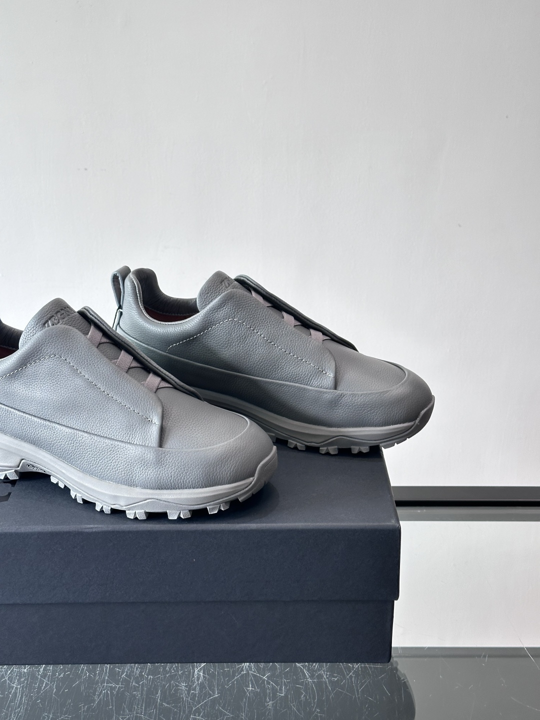 杰尼亚 TriPle Stitch™ Monte休闲鞋👟牛皮＋标志性三重交叉松紧，致敬手工缝制工艺。灵感