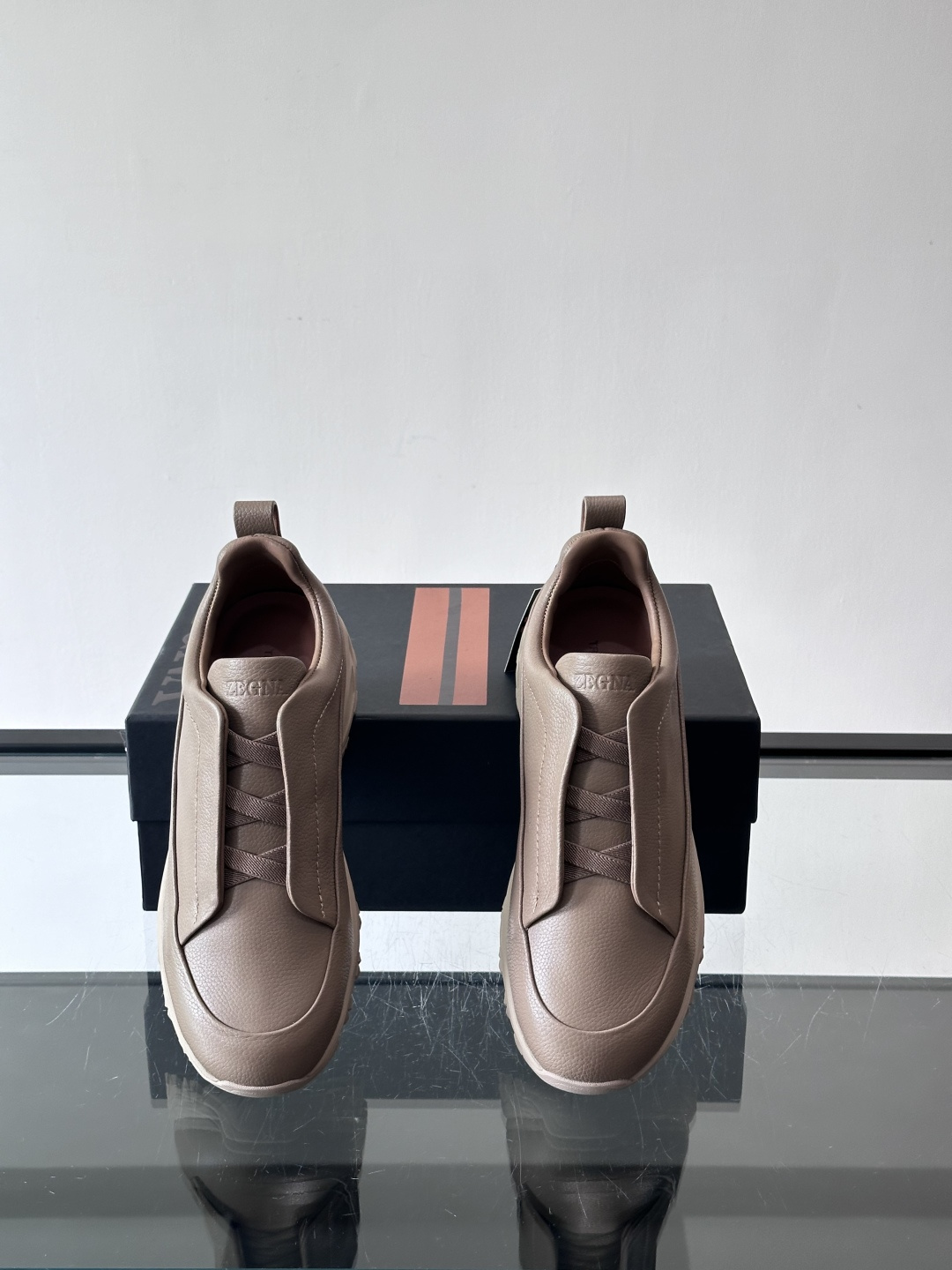 杰尼亚 TriPle Stitch™ Monte休闲鞋👟牛皮＋标志性三重交叉松紧，致敬手工缝制工艺。灵感