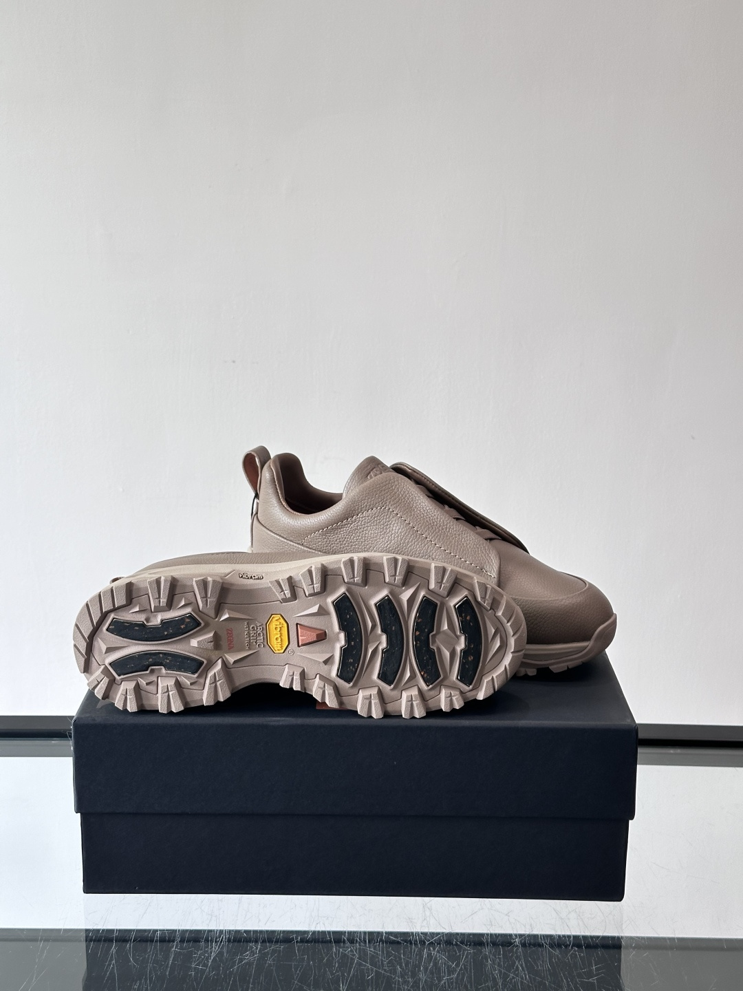 杰尼亚 TriPle Stitch™ Monte休闲鞋👟牛皮＋标志性三重交叉松紧，致敬手工缝制工艺。灵感