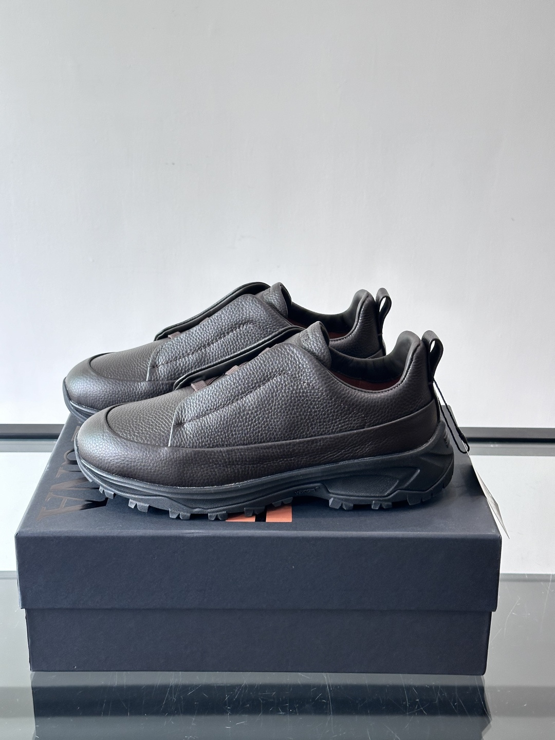 杰尼亚 TriPle Stitch™ Monte休闲鞋👟牛皮＋标志性三重交叉松紧，致敬手工缝制工艺。灵感