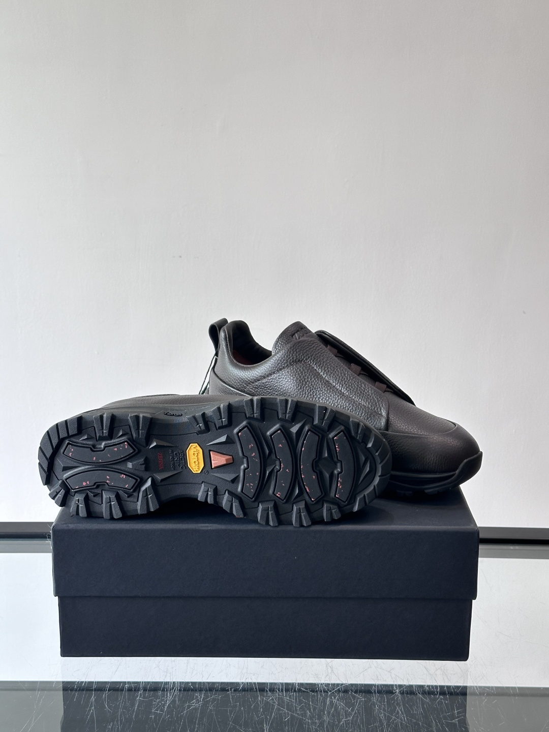 杰尼亚 TriPle Stitch™ Monte休闲鞋👟牛皮＋标志性三重交叉松紧，致敬手工缝制工艺。灵感