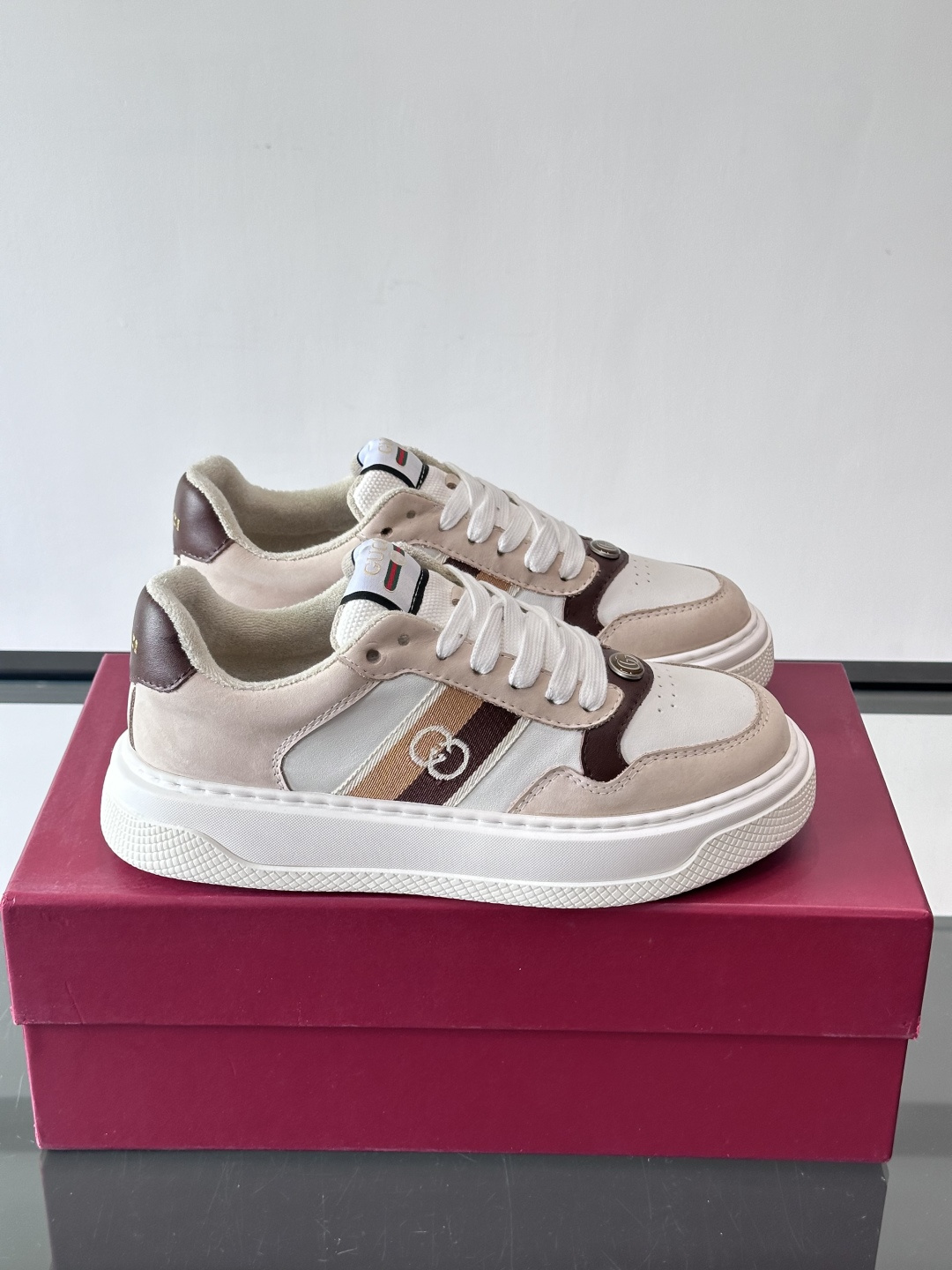 ◾️▫️Gucci男士厚底饼干鞋运动鞋，这款的舒适度真的很绝，超级轻便舒适百搭，👍必备单品，这款单品充满