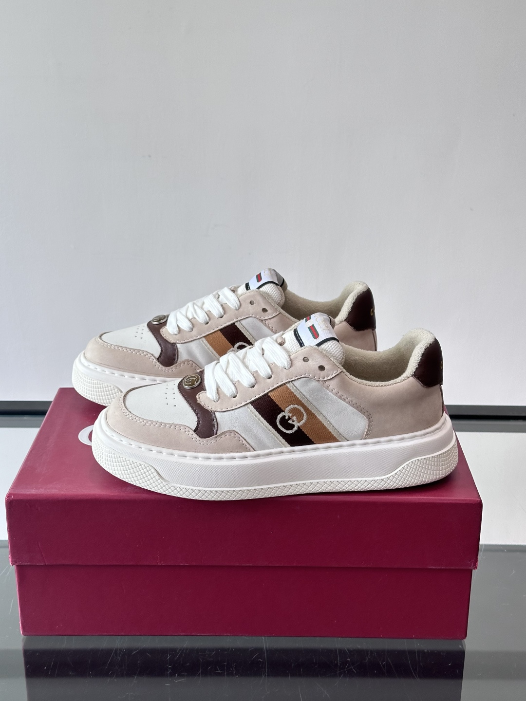 ◾️▫️Gucci男士厚底饼干鞋运动鞋，这款的舒适度真的很绝，超级轻便舒适百搭，👍必备单品，这款单品充满