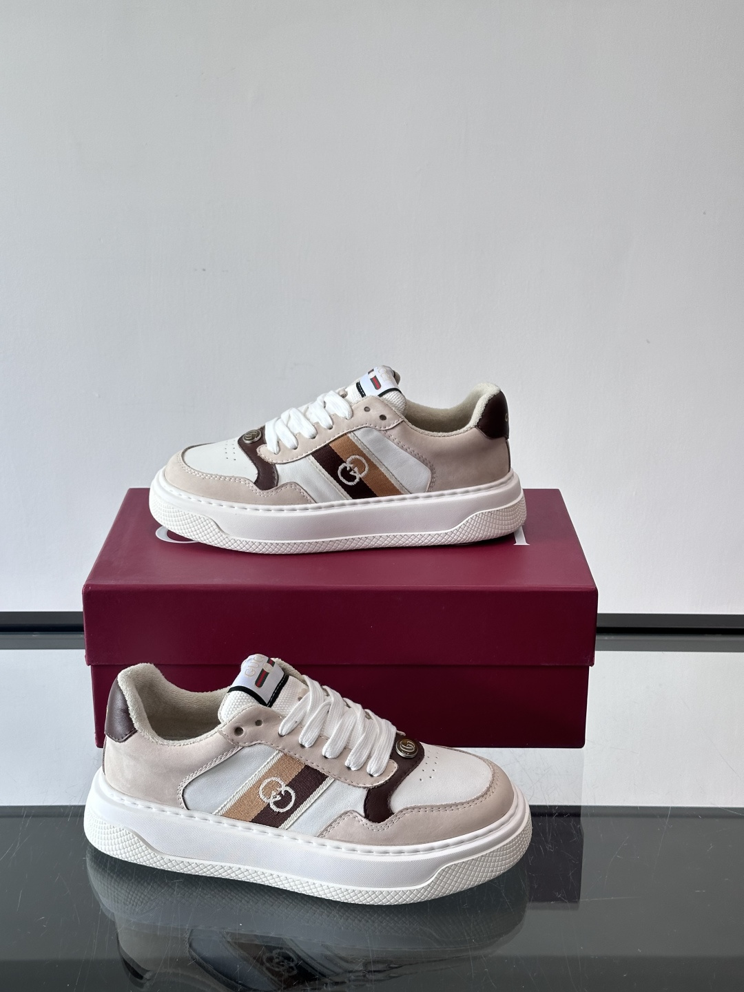 ◾️▫️Gucci男士厚底饼干鞋运动鞋，这款的舒适度真的很绝，超级轻便舒适百搭，👍必备单品，这款单品充满