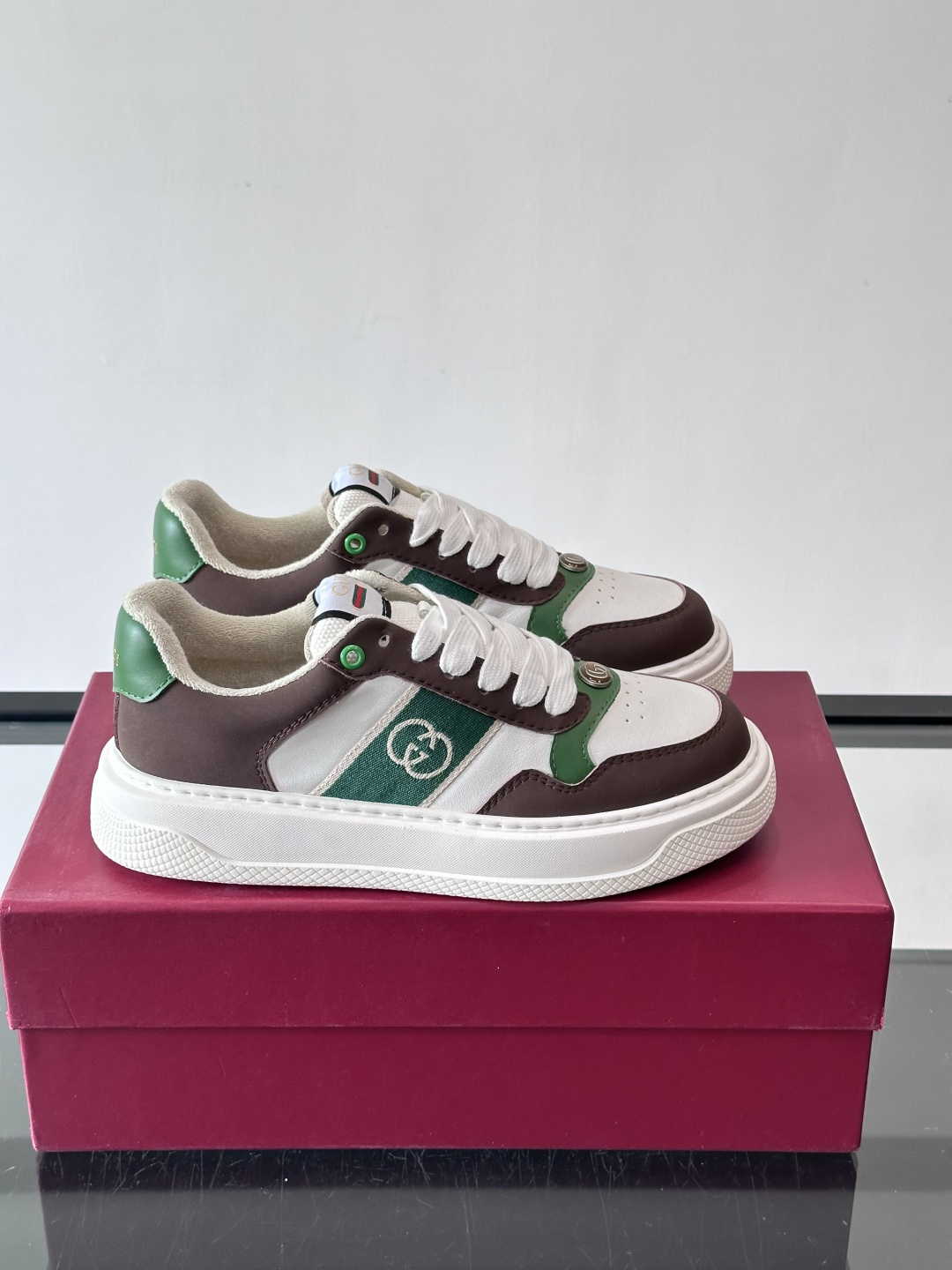 ◾️▫️Gucci男士厚底饼干鞋运动鞋，这款的舒适度真的很绝，超级轻便舒适百搭，👍必备单品，这款单品充满