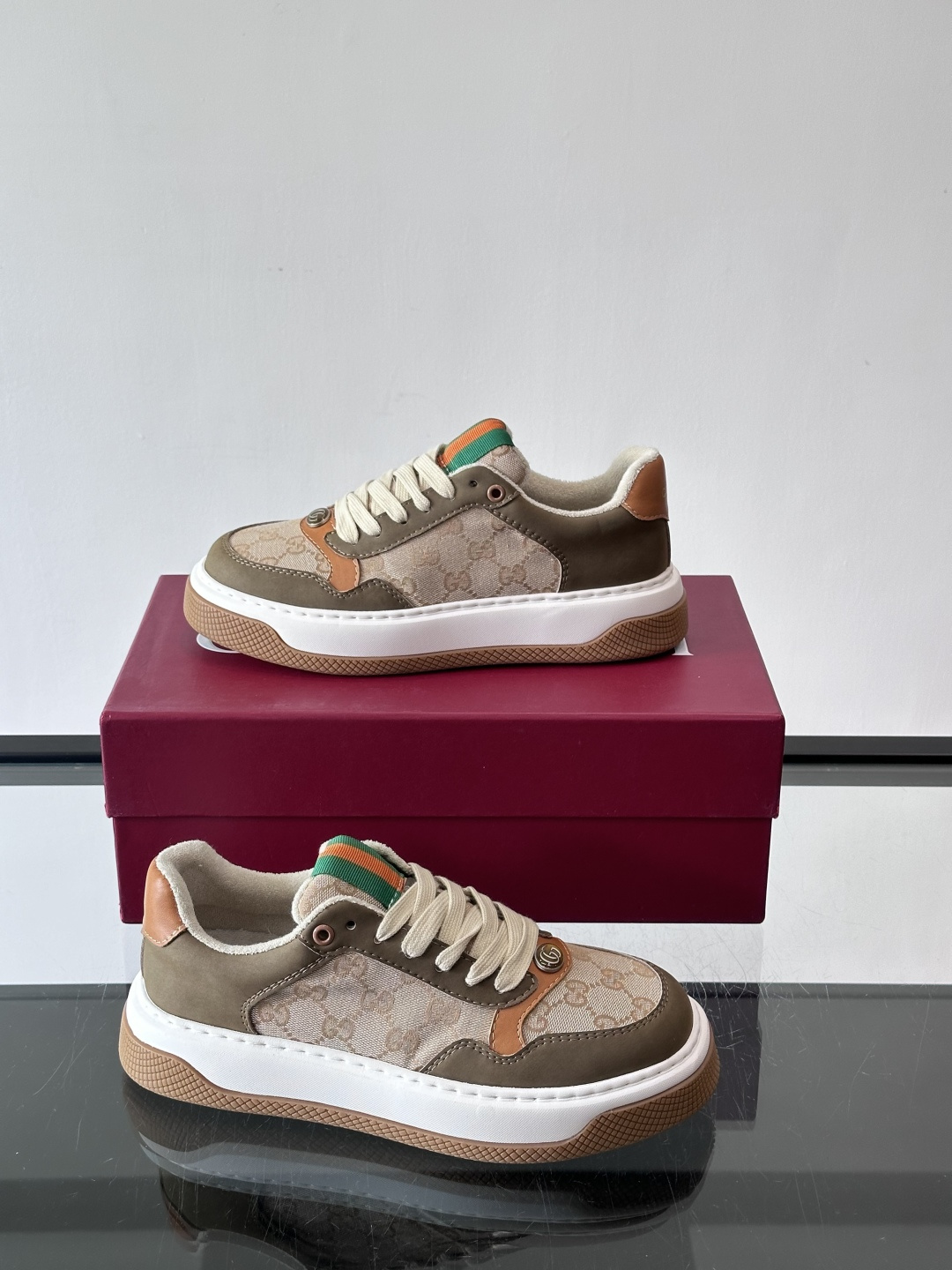 ◾️▫️Gucci男士厚底饼干鞋运动鞋，这款的舒适度真的很绝，超级轻便舒适百搭，👍必备单品，这款单品充满