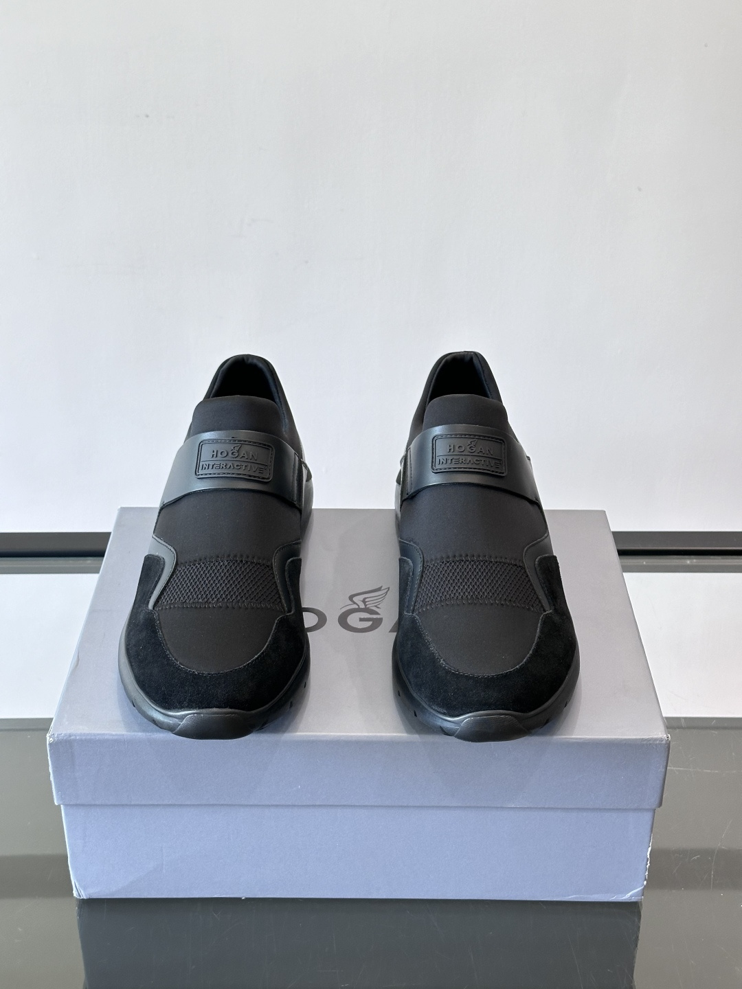 Hogan 男士运动鞋，意大利制造，多色拼接设计，织物+牛皮+橡胶鞋底，轻便透气又耐穿。一脚蹬+记忆棉鞋