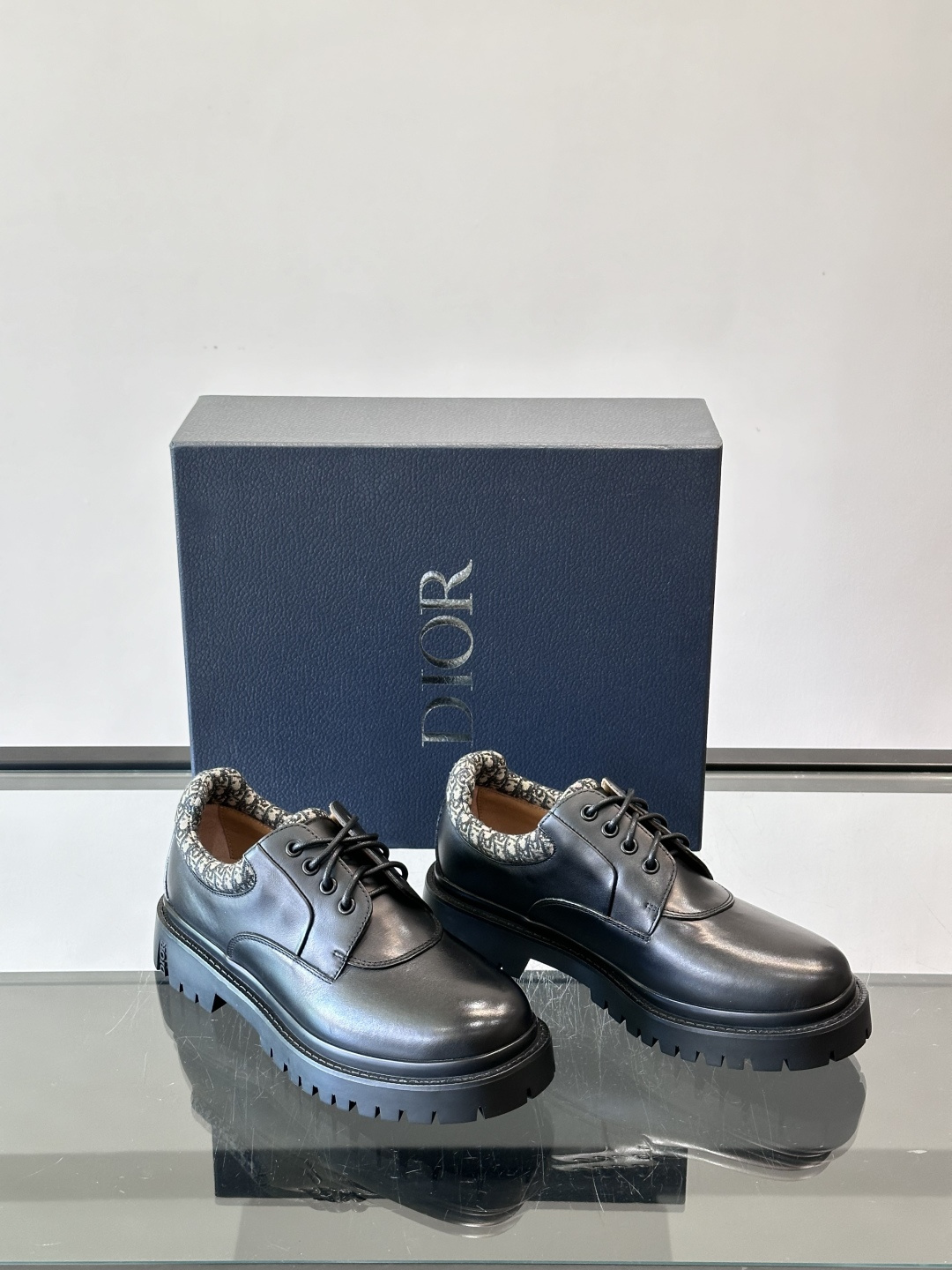 Dior 2026春季ExPlor德比鞋，黑色皮革+Oblique印花拼接，细节满分！厚底橡胶鞋底，防滑