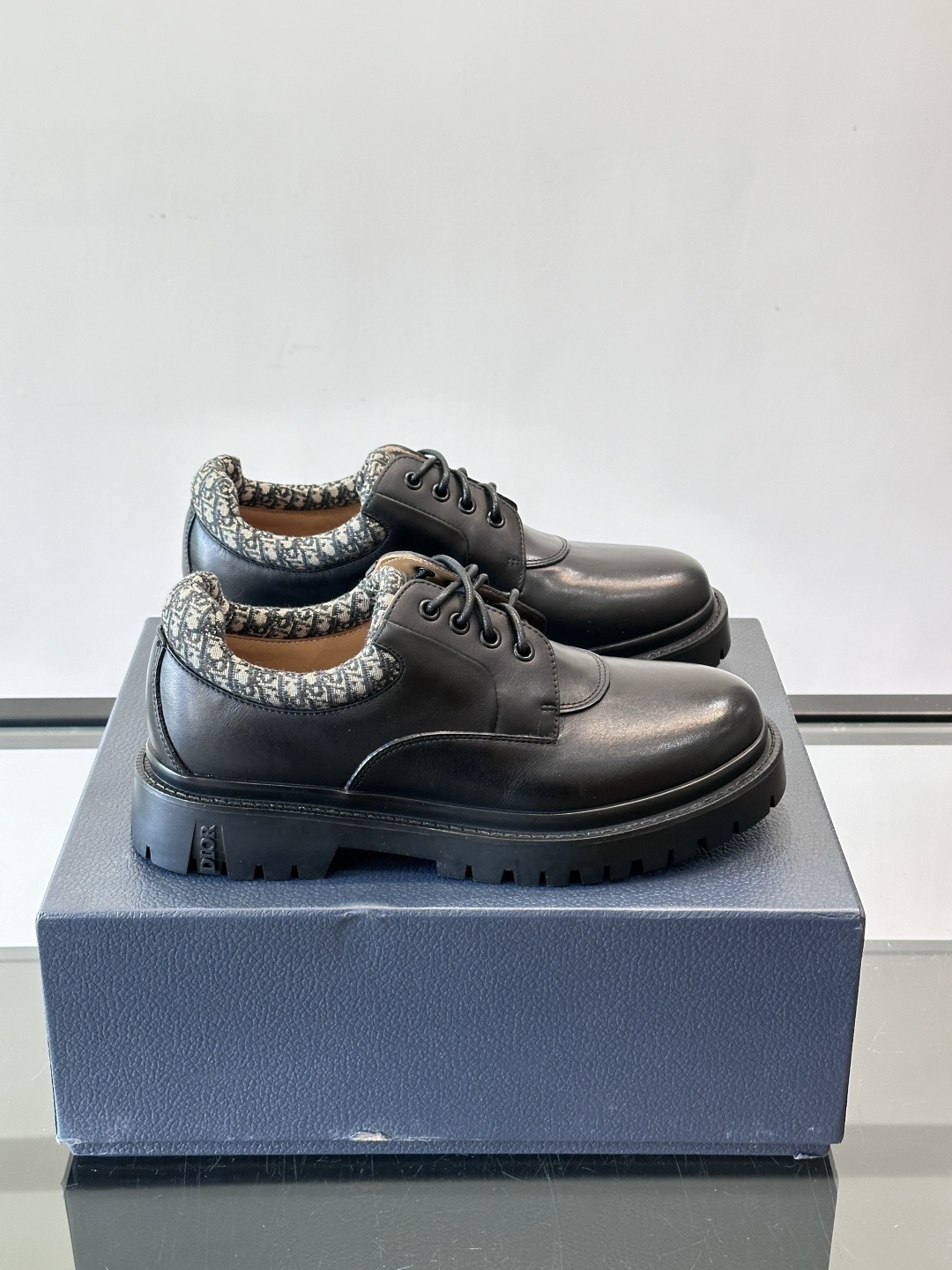 Dior 2026春季ExPlor德比鞋，黑色皮革+Oblique印花拼接，细节满分！厚底橡胶鞋底，防滑