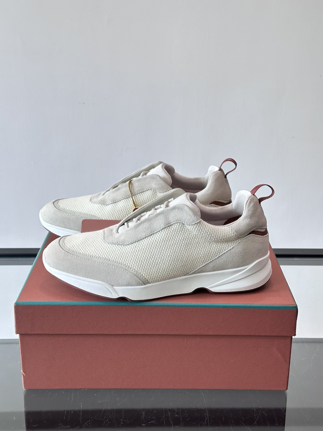 Loro Piana Modular Walk休闲鞋，羊毛针织+牛反绒拼接，质感细腻又高级。高弹乳胶鞋垫