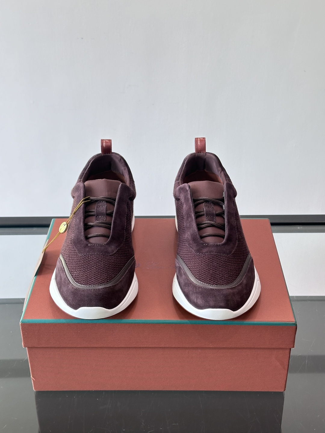 Loro Piana Modular Walk休闲鞋，羊毛针织+牛反绒拼接，质感细腻又高级。高弹乳胶鞋垫