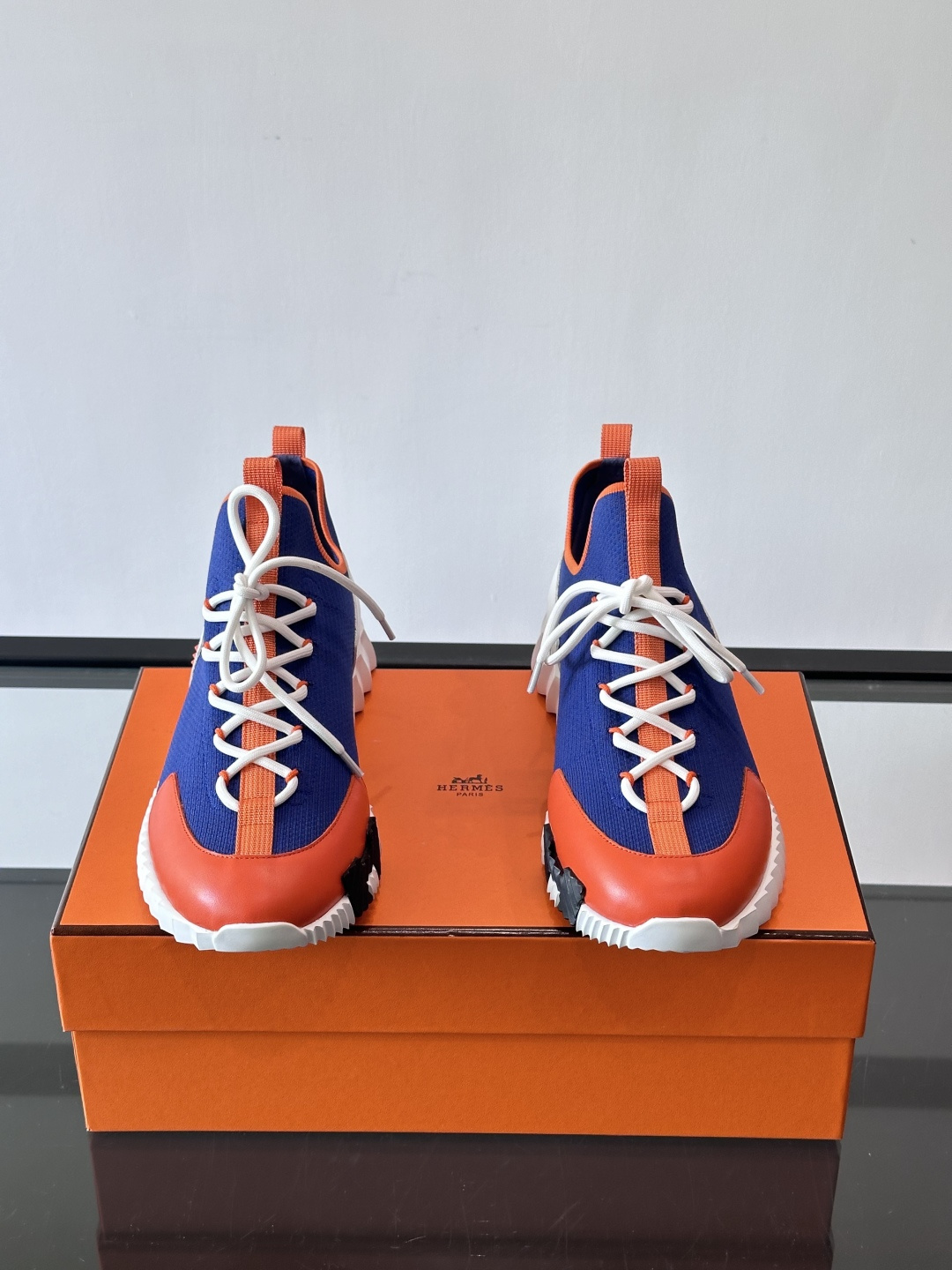 H家🏠爱马仕🐎Bouning系列男士运动鞋，采用飞织工艺制作+麂皮拼接，搭配橡胶鞋底，撞色设计超有辨识度
