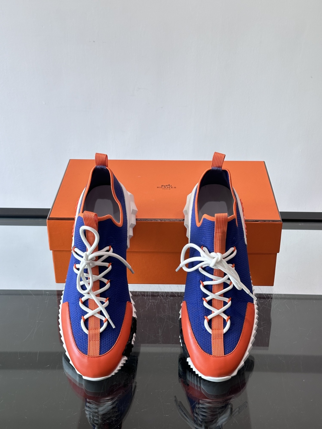 H家🏠爱马仕🐎Bouning系列男士运动鞋，采用飞织工艺制作+麂皮拼接，搭配橡胶鞋底，撞色设计超有辨识度