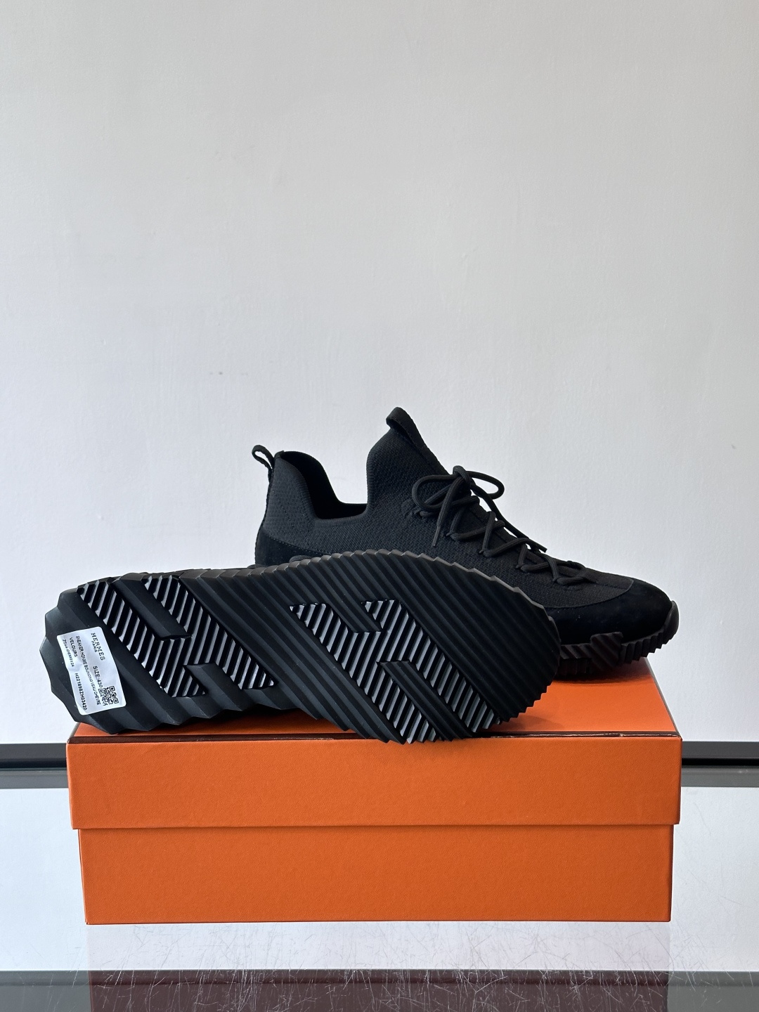 H家🏠爱马仕🐎Bouning系列男士运动鞋，采用飞织工艺制作+麂皮拼接，搭配橡胶鞋底，撞色设计超有辨识度