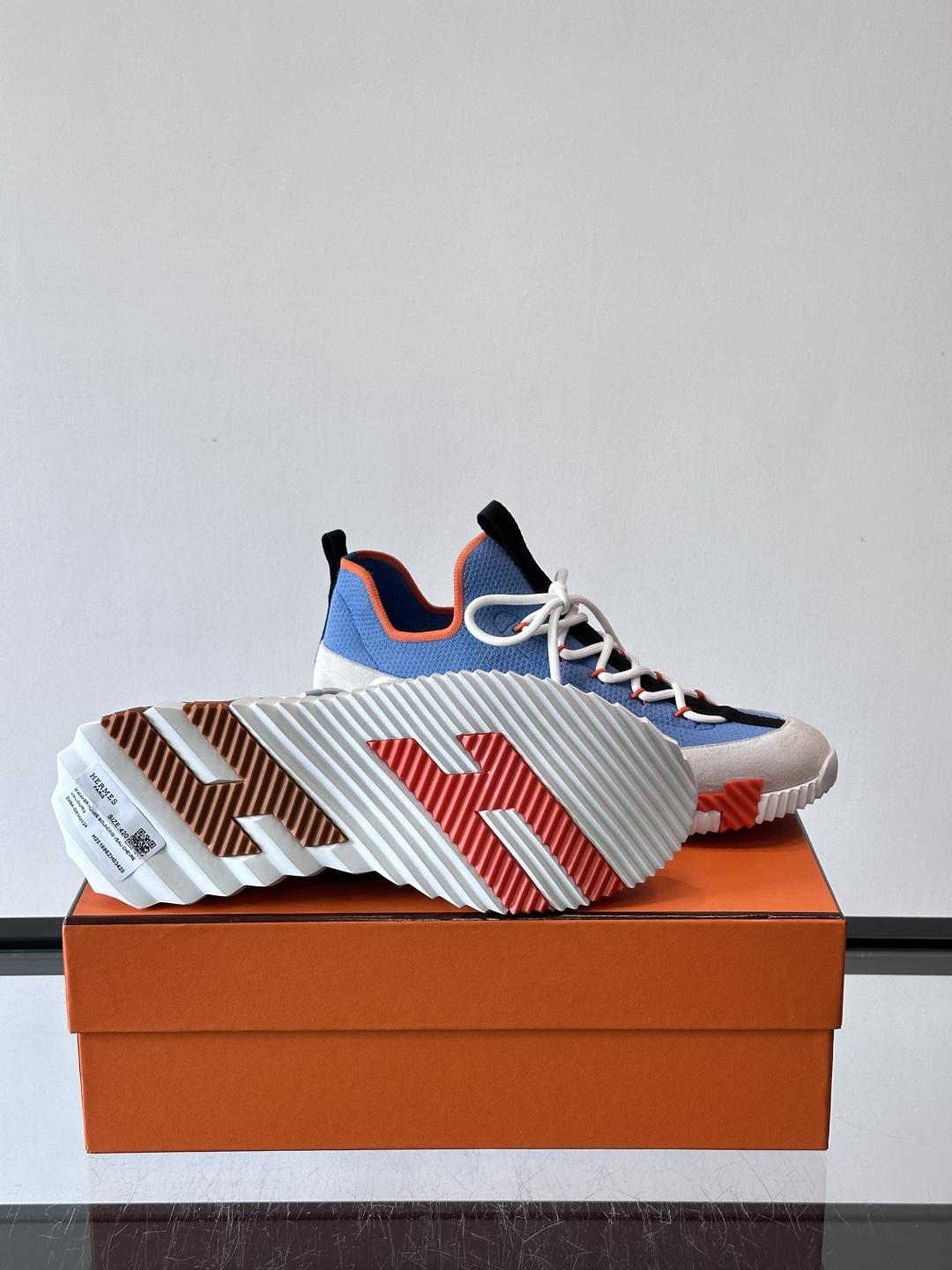 H家🏠爱马仕🐎Bouning系列男士运动鞋，采用飞织工艺制作+麂皮拼接，搭配橡胶鞋底，撞色设计超有辨识度