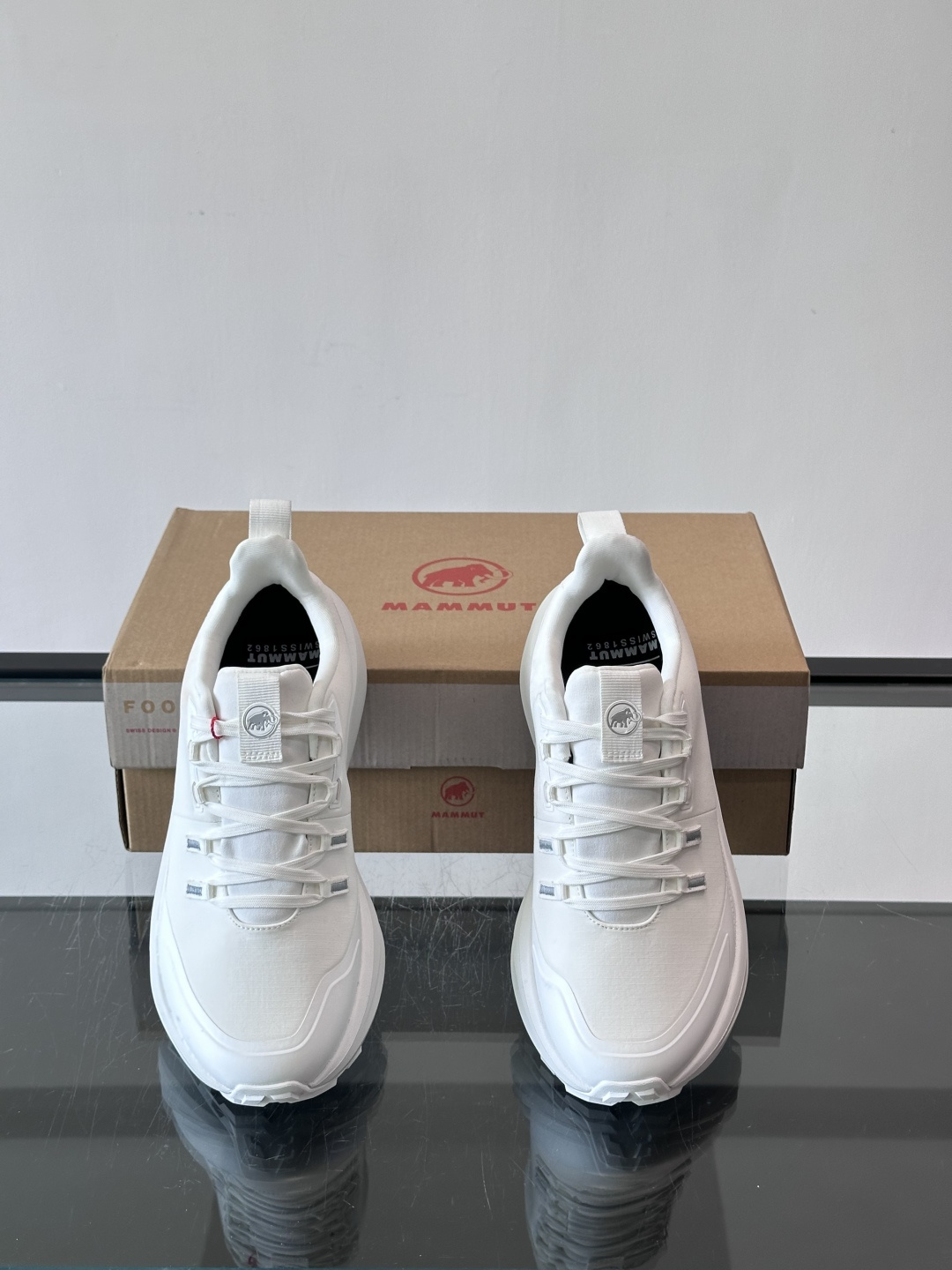 猛犸象Aenergy Hike Low GTX徒步鞋，专为户外徒步设计，Gore-Tex防水透气，潮湿环