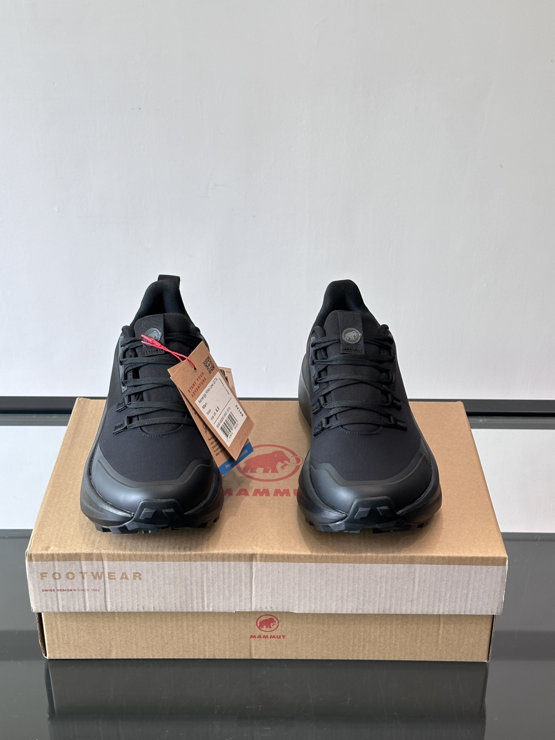 猛犸象Aenergy Hike Low GTX徒步鞋，专为户外徒步设计，Gore-Tex防水透气，潮湿环