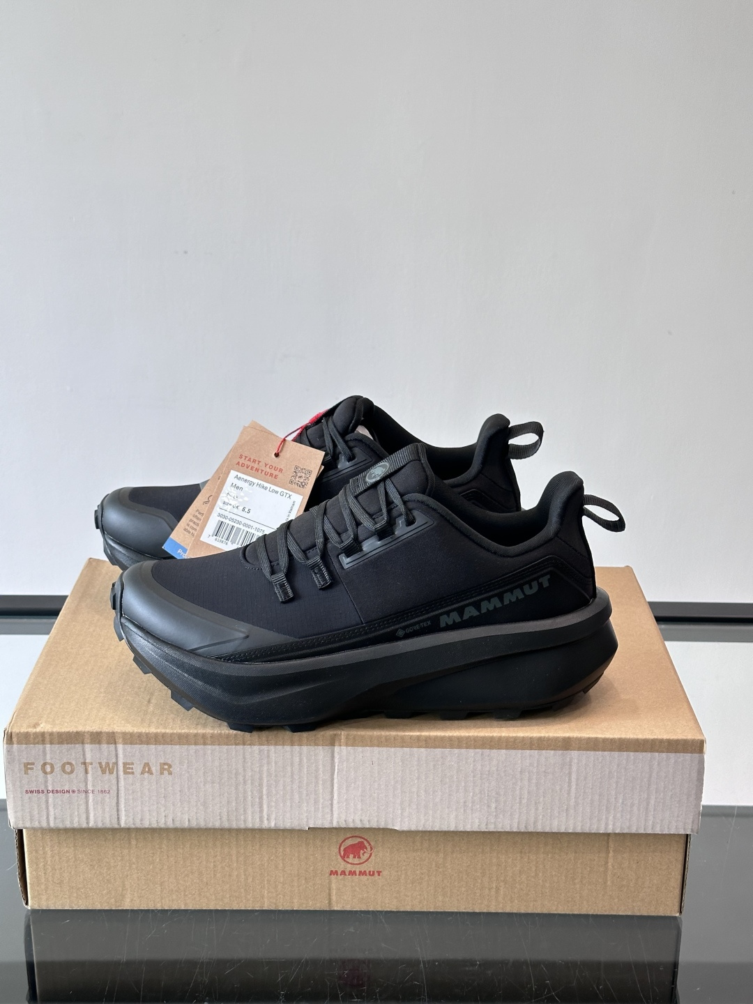 猛犸象Aenergy Hike Low GTX徒步鞋，专为户外徒步设计，Gore-Tex防水透气，潮湿环