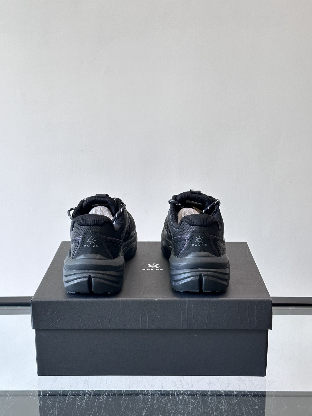 凯乐石山行-2 GTX徒步鞋，专为轻装徒步和城市通勤设计，GORE-TEX防水内靴，湿滑环境也能保持双脚