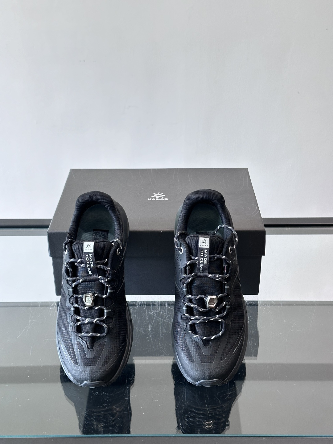 凯乐石山行-2 GTX徒步鞋，专为轻装徒步和城市通勤设计，GORE-TEX防水内靴，湿滑环境也能保持双脚