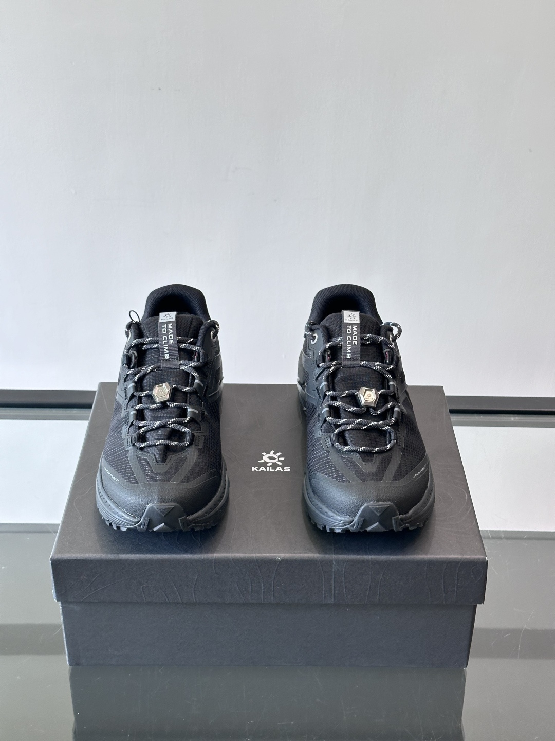 凯乐石山行-2 GTX徒步鞋，专为轻装徒步和城市通勤设计，GORE-TEX防水内靴，湿滑环境也能保持双脚