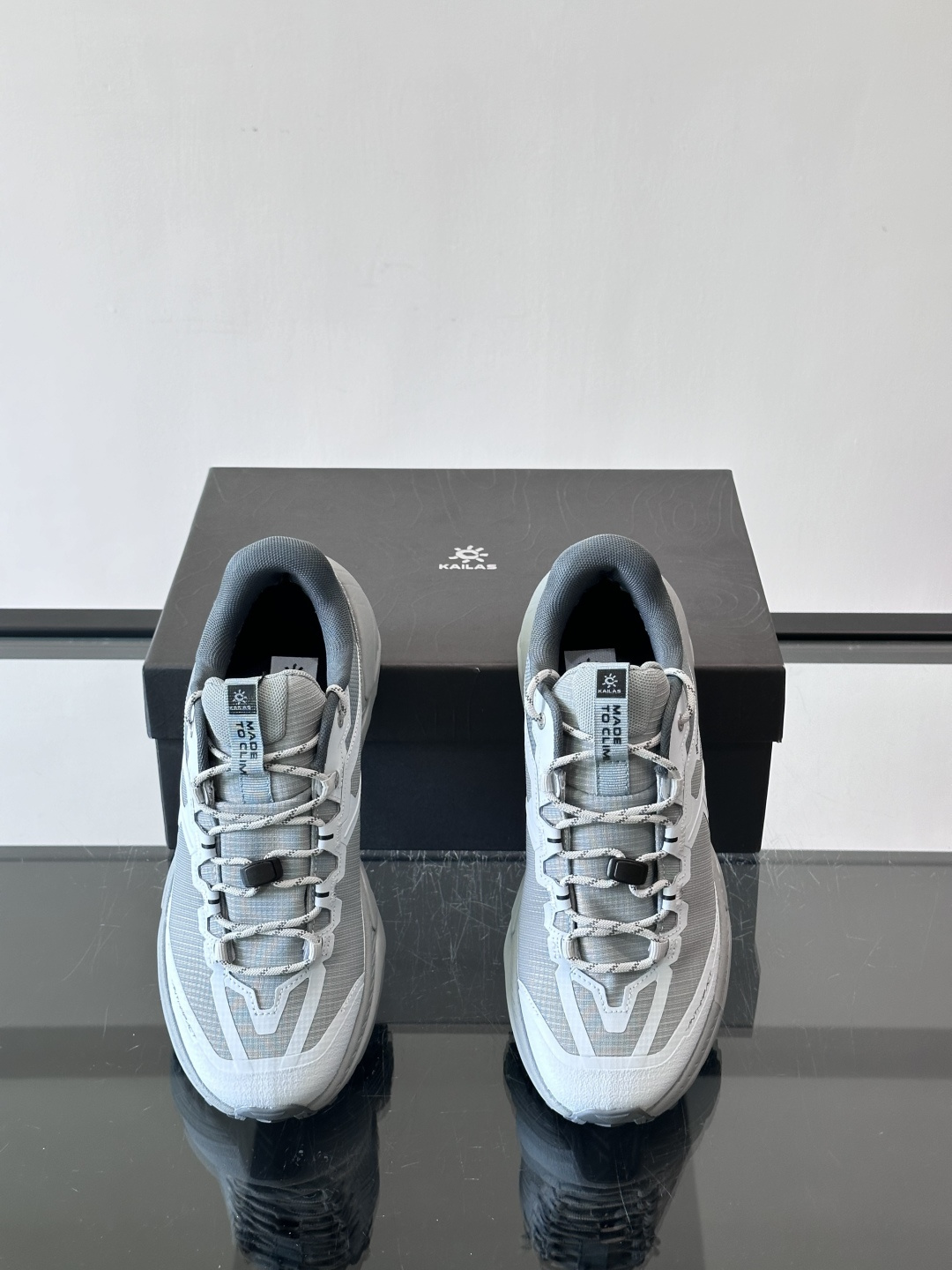 凯乐石山行-2 GTX徒步鞋，专为轻装徒步和城市通勤设计，GORE-TEX防水内靴，湿滑环境也能保持双脚