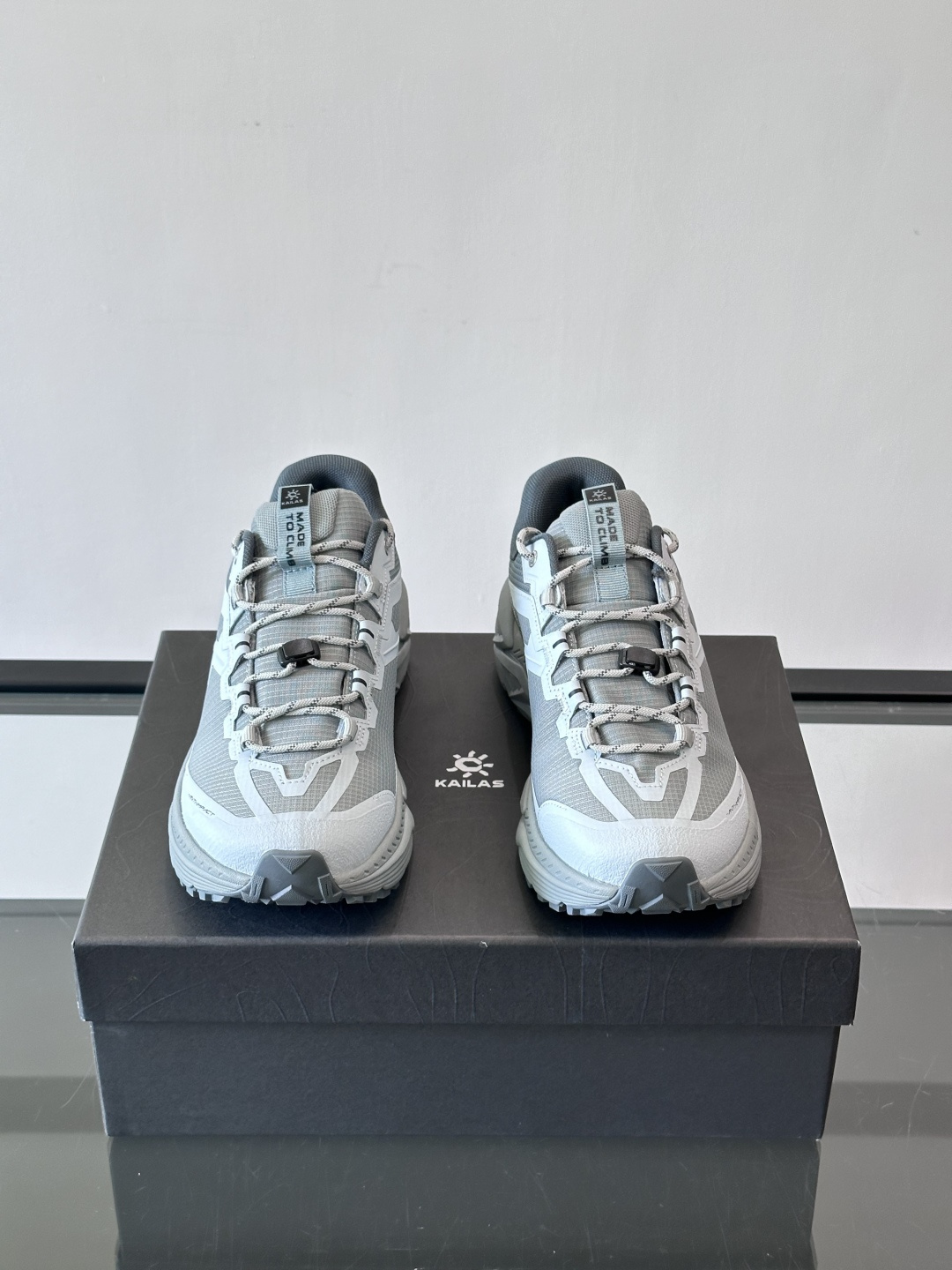 凯乐石山行-2 GTX徒步鞋，专为轻装徒步和城市通勤设计，GORE-TEX防水内靴，湿滑环境也能保持双脚