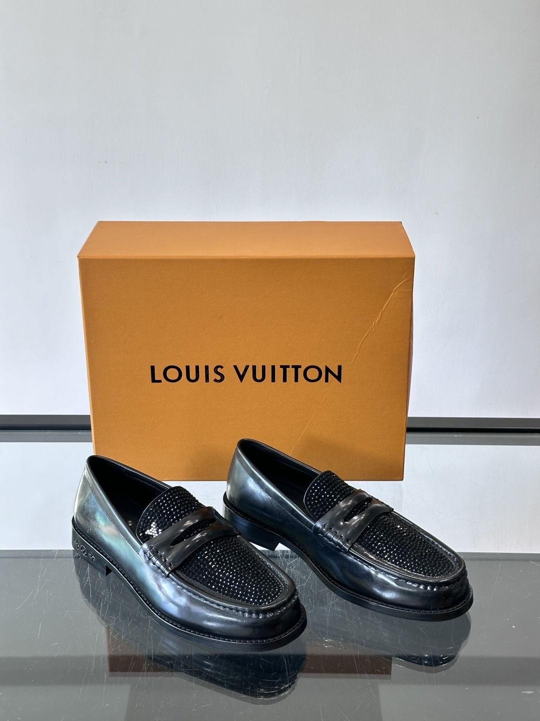 ◾️▫️L.v~高端男士正装休闲皮鞋，经典款，高端大气，进口牛皮打造，小牛皮透气内里，真皮大底，顶级品质