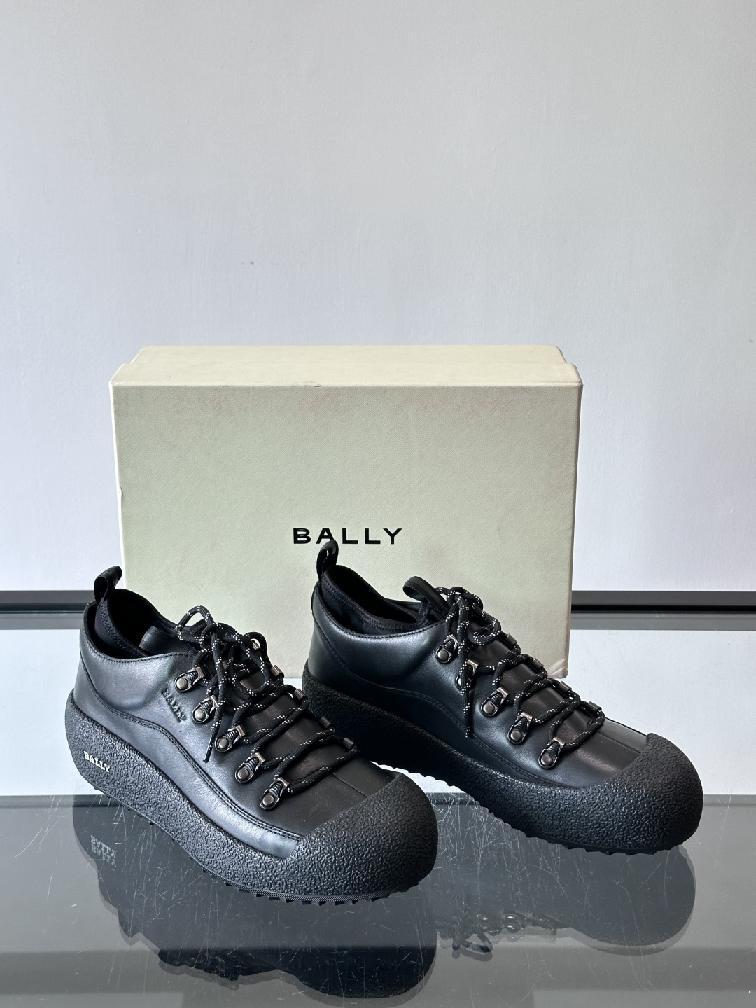 🖤BALLY Modular雪地靴，秋冬新品，采用雾面牛皮+小牛皮拼接，弹力织物鞋口，套脚or系带都OK