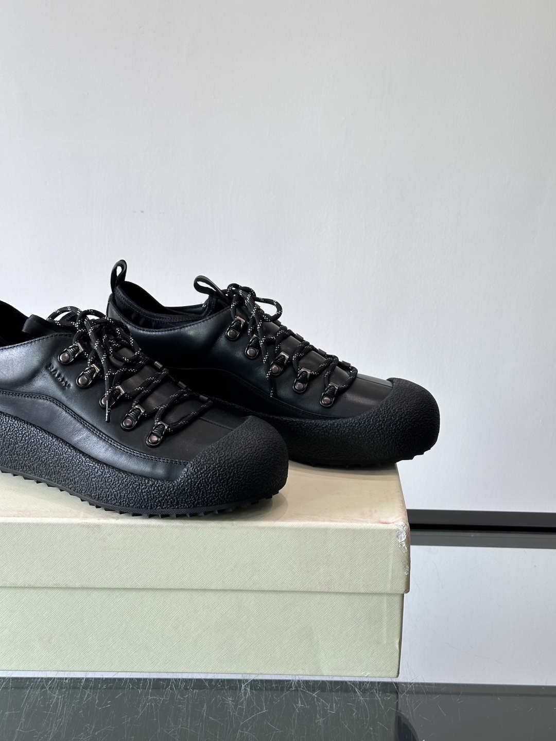 🖤BALLY Modular雪地靴，秋冬新品，采用雾面牛皮+小牛皮拼接，弹力织物鞋口，套脚or系带都OK