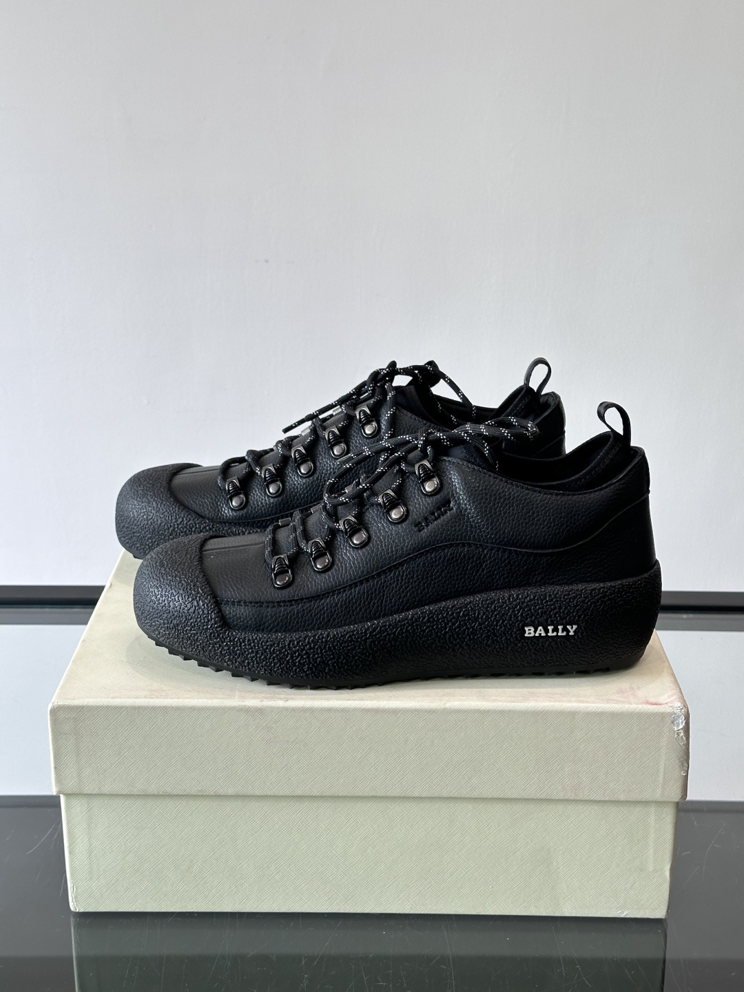 🖤BALLY Modular雪地靴，秋冬新品，采用雾面牛皮+小牛皮拼接，弹力织物鞋口，套脚or系带都OK