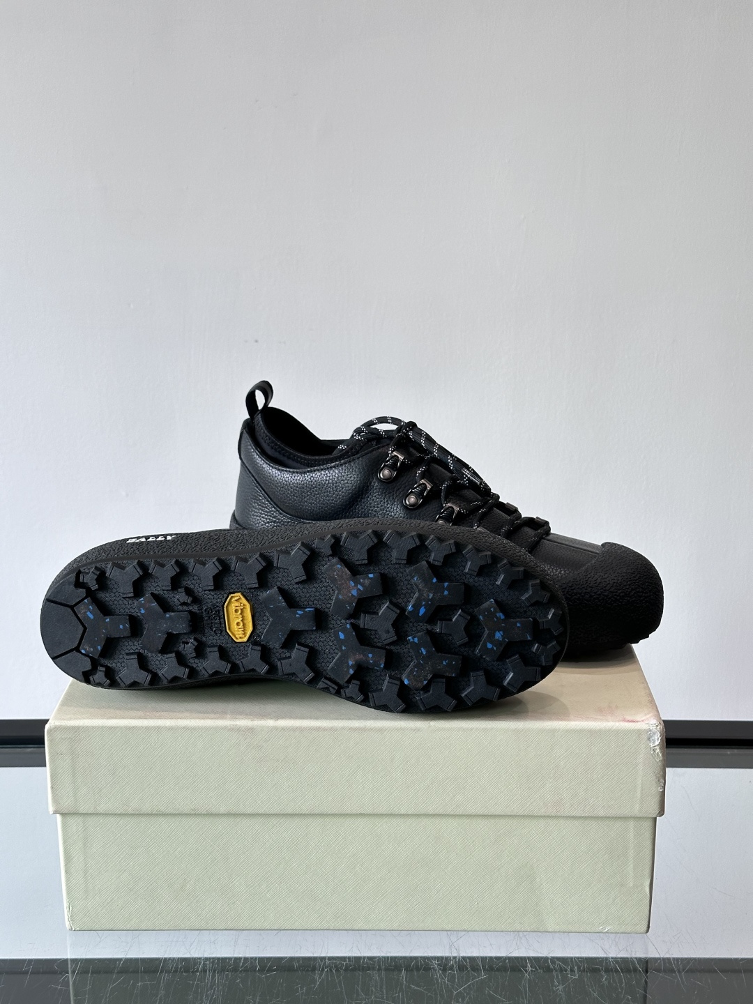 🖤BALLY Modular雪地靴，秋冬新品，采用雾面牛皮+小牛皮拼接，弹力织物鞋口，套脚or系带都OK