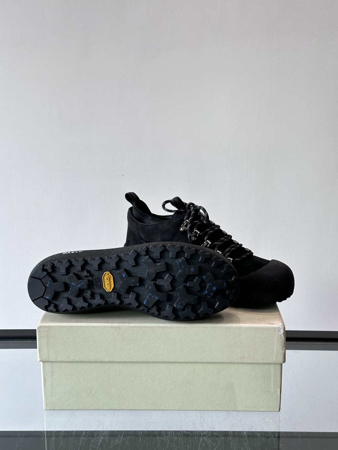 🖤BALLY Modular雪地靴，秋冬新品，采用雾面牛皮+小牛皮拼接，弹力织物鞋口，套脚or系带都OK