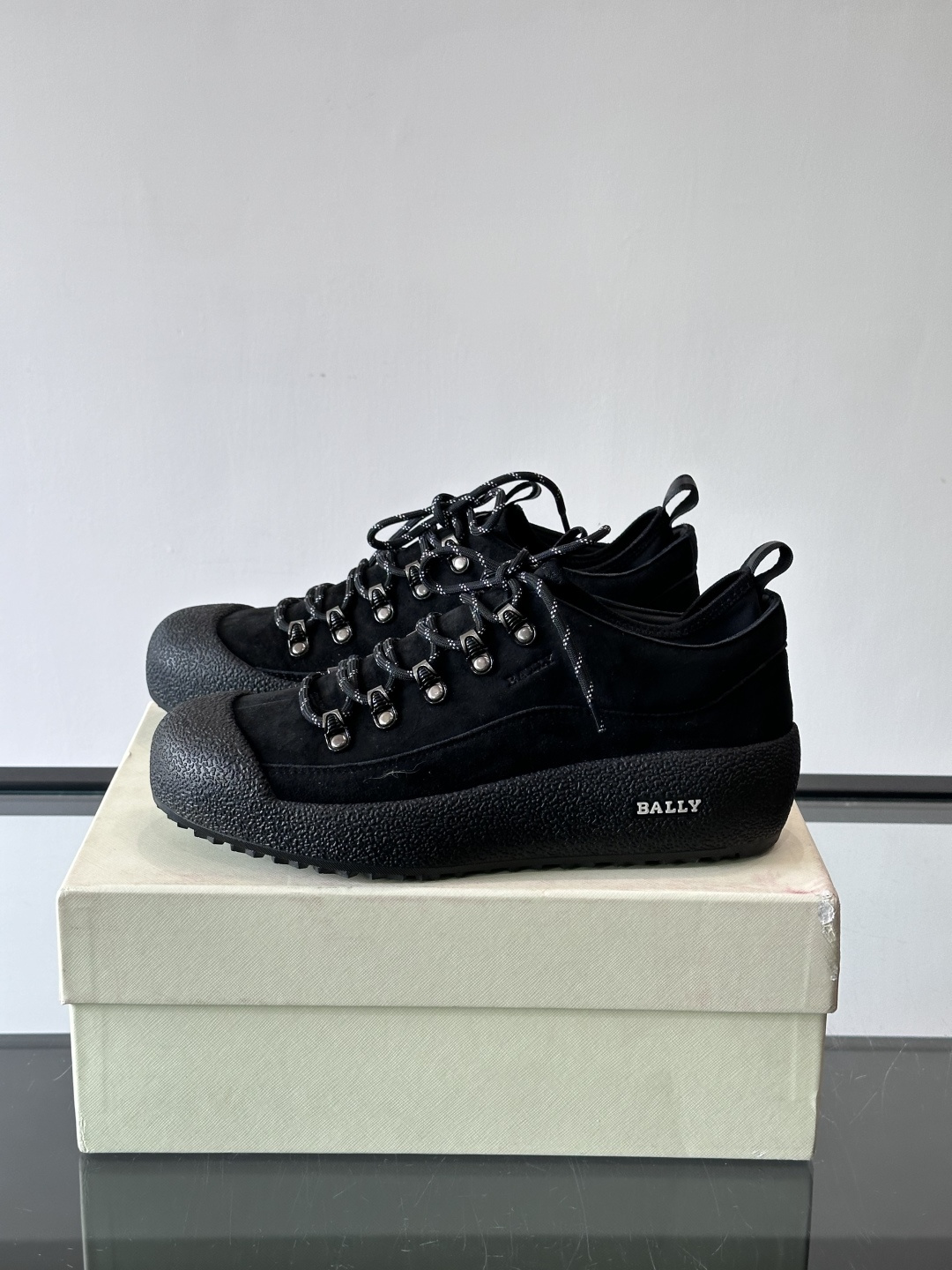 🖤BALLY Modular雪地靴，秋冬新品，采用雾面牛皮+小牛皮拼接，弹力织物鞋口，套脚or系带都OK