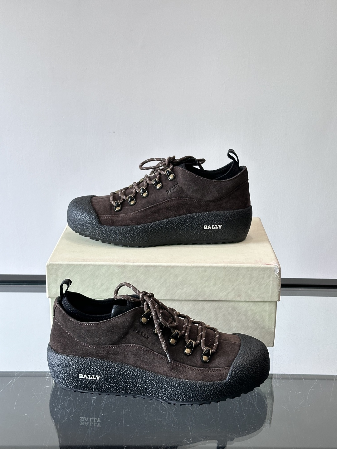 🖤BALLY Modular雪地靴，秋冬新品，采用雾面牛皮+小牛皮拼接，弹力织物鞋口，套脚or系带都OK