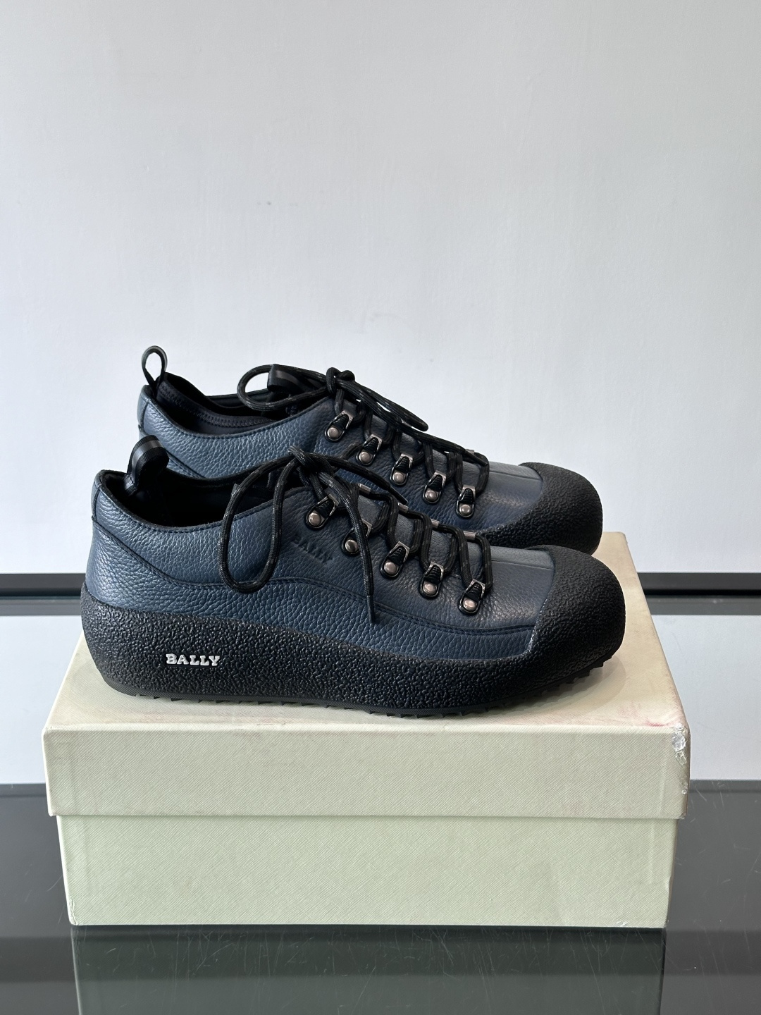 🖤BALLY Modular雪地靴，秋冬新品，采用雾面牛皮+小牛皮拼接，弹力织物鞋口，套脚or系带都OK